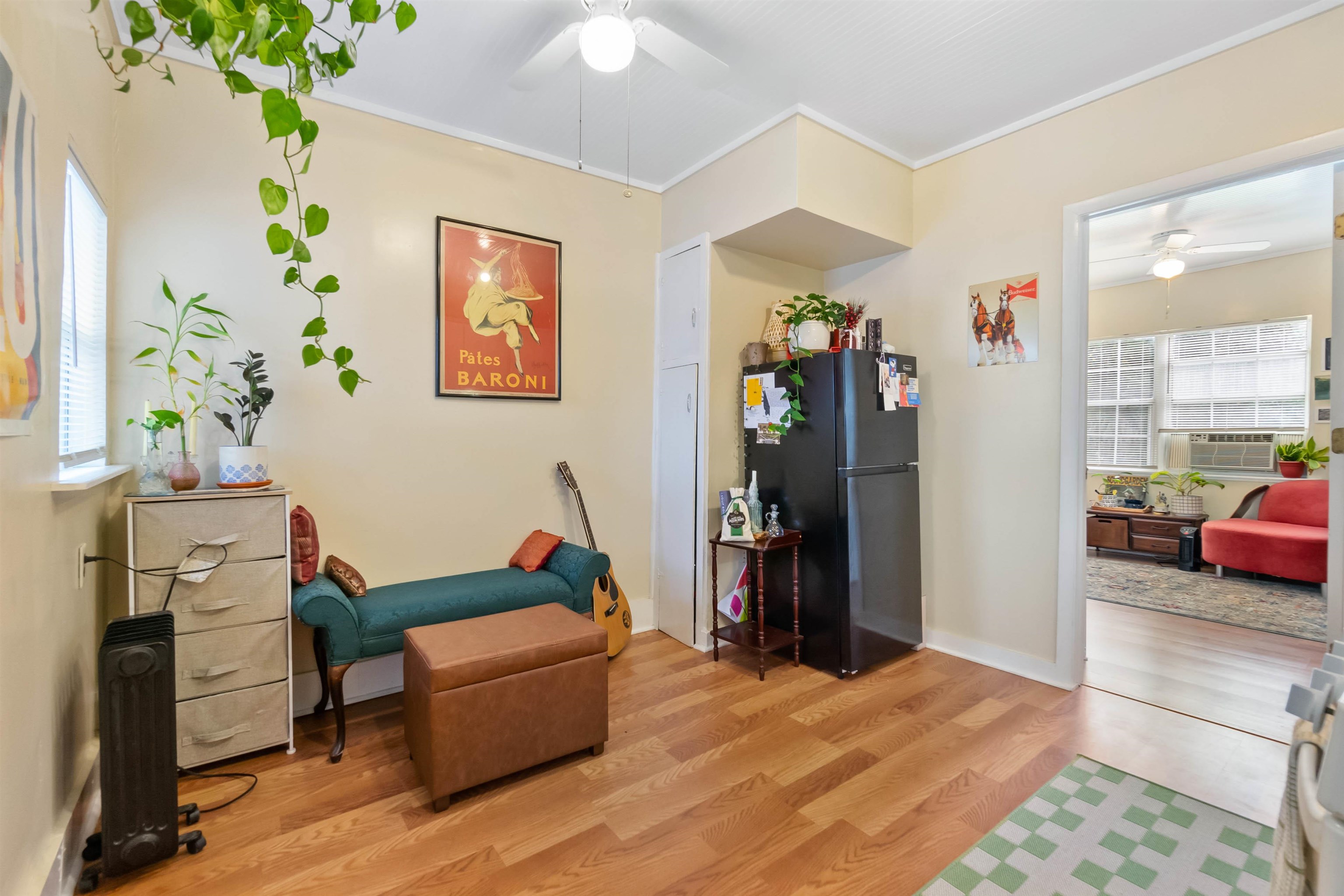 Image 11 of 70 For 18 Arenta Street