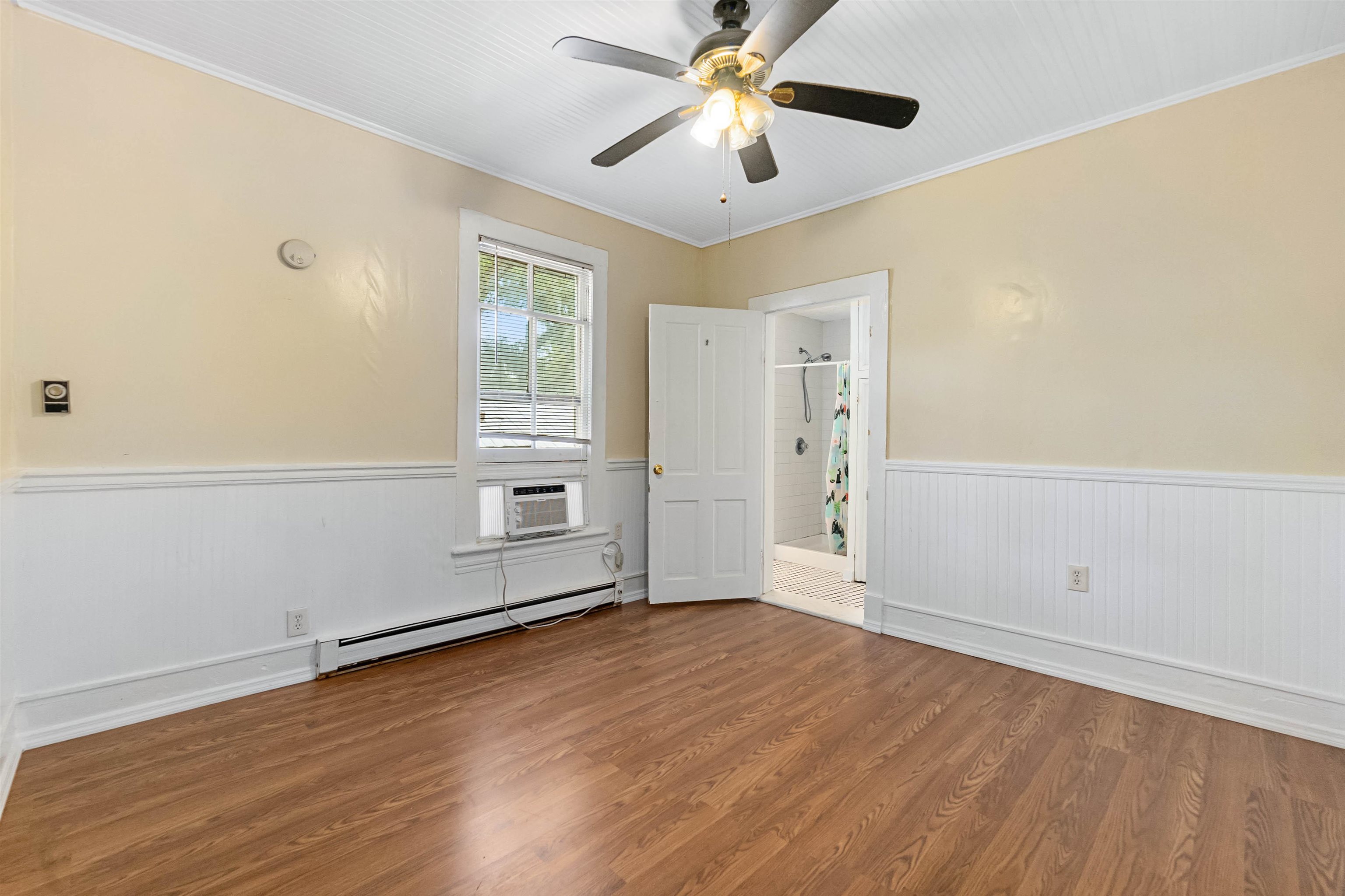 Image 42 of 70 For 18 Arenta Street