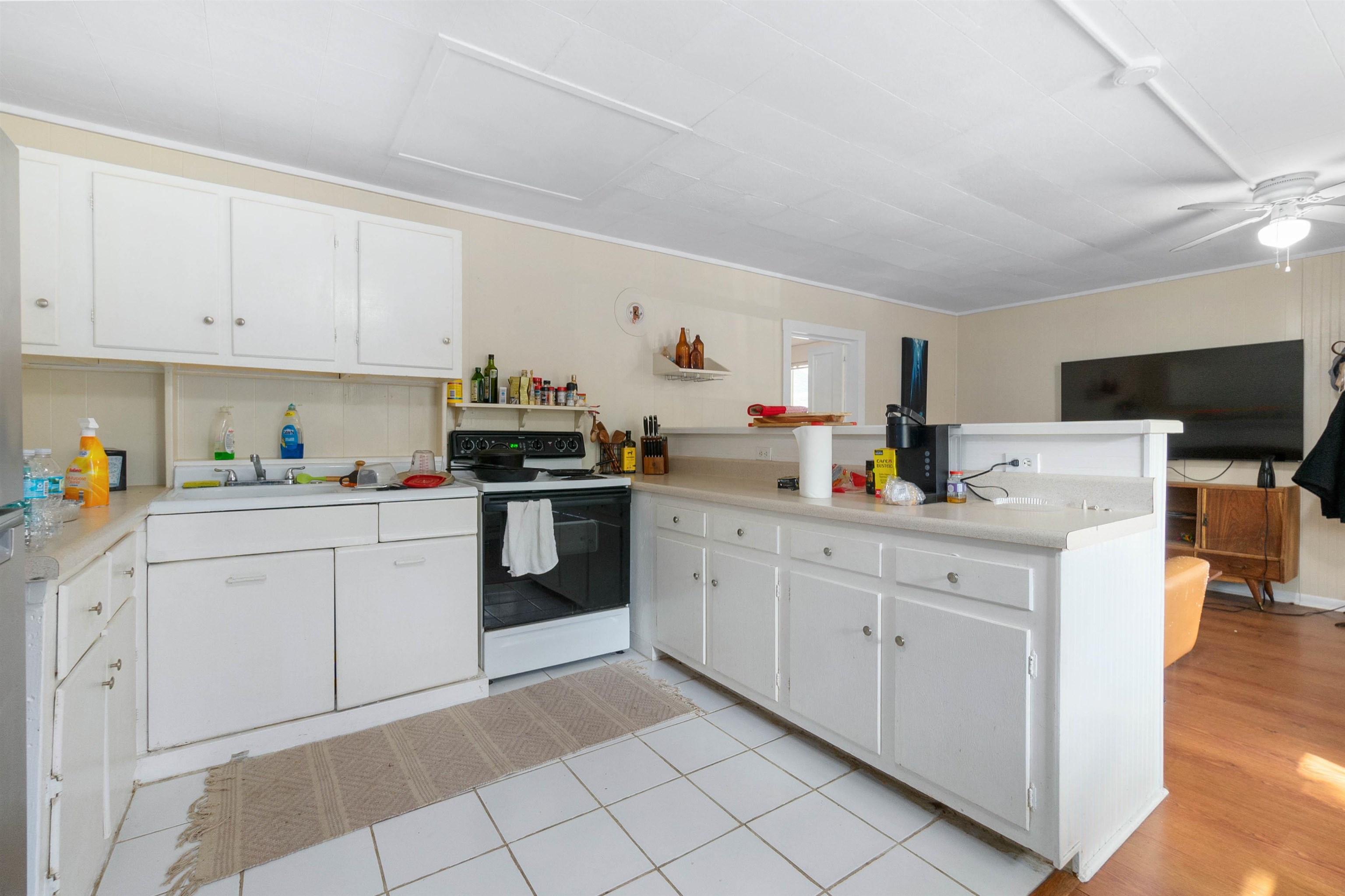 Image 59 of 70 For 18 Arenta Street