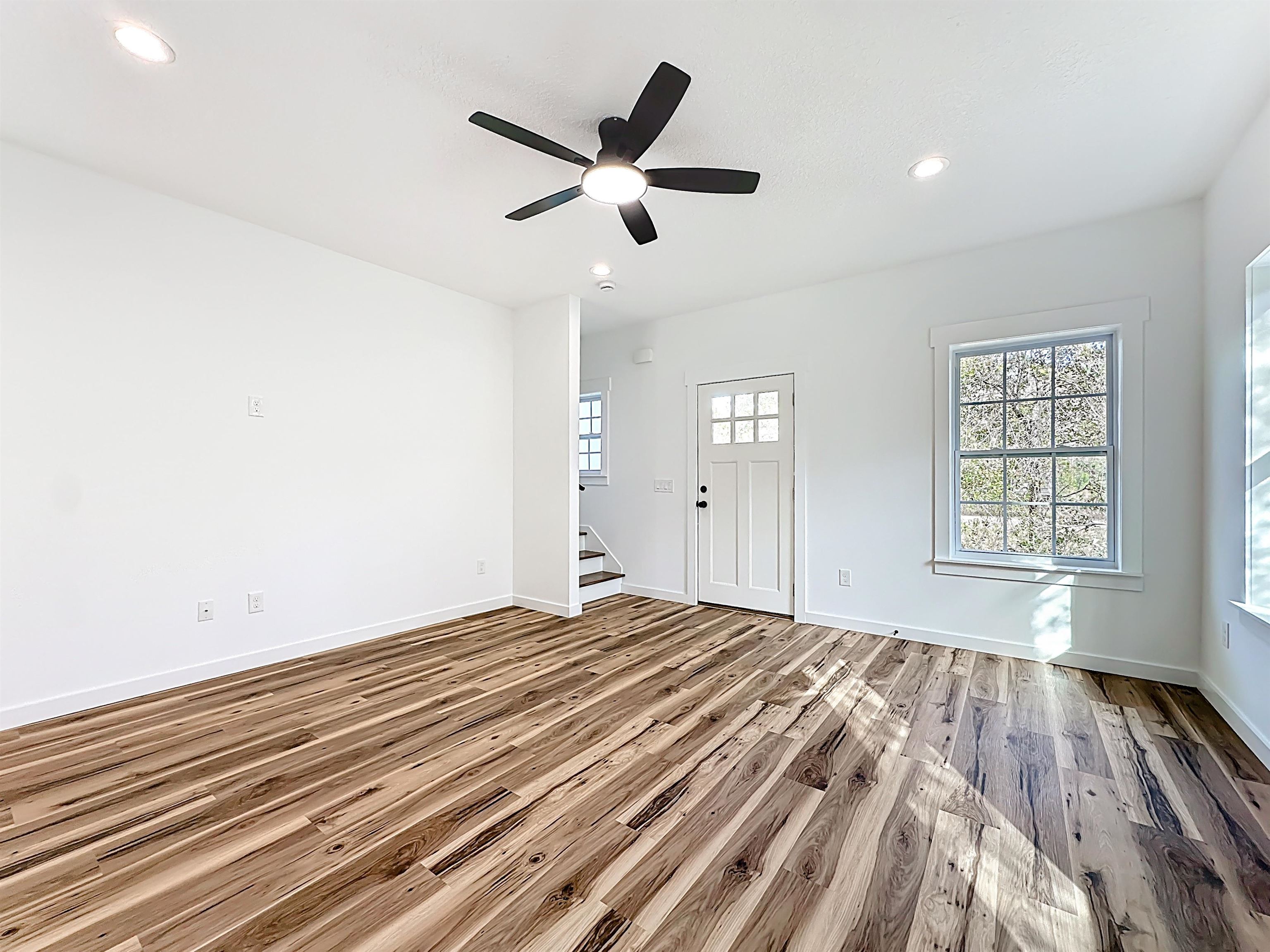 Image 11 of 30 For 4255 Kristen St