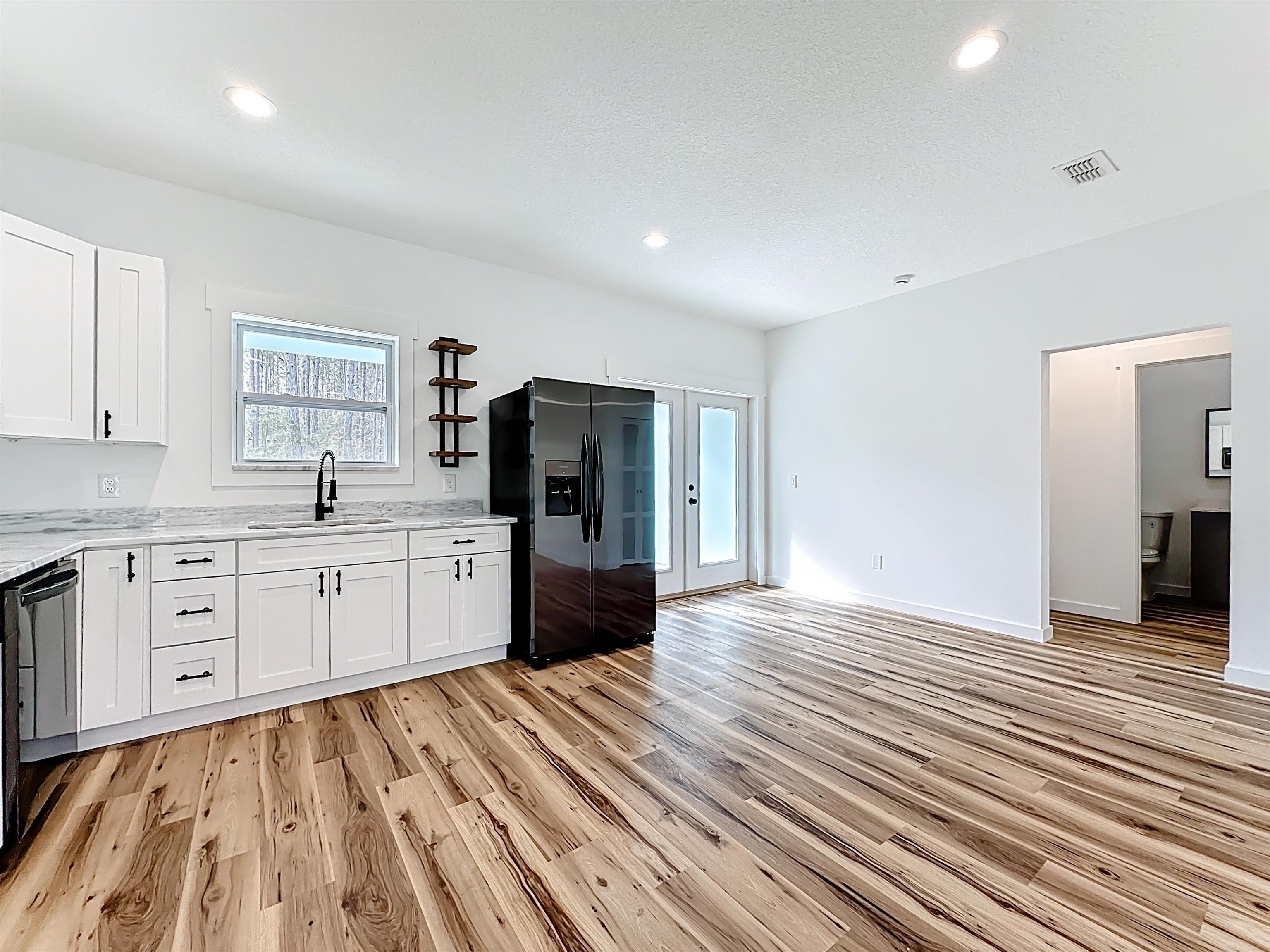 Image 6 of 30 For 4255 Kristen St