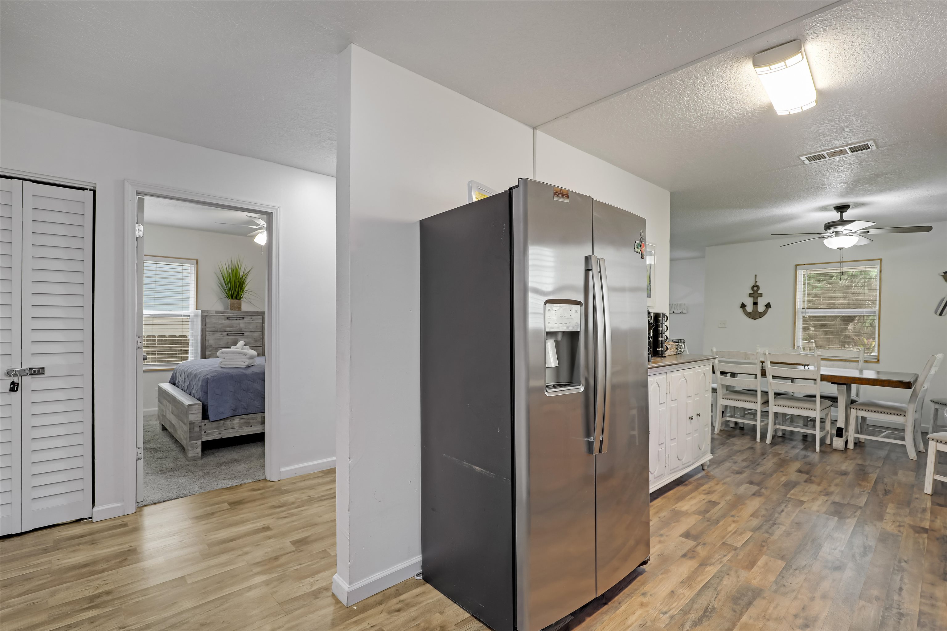 Image 21 of 52 For 237 Riberia St