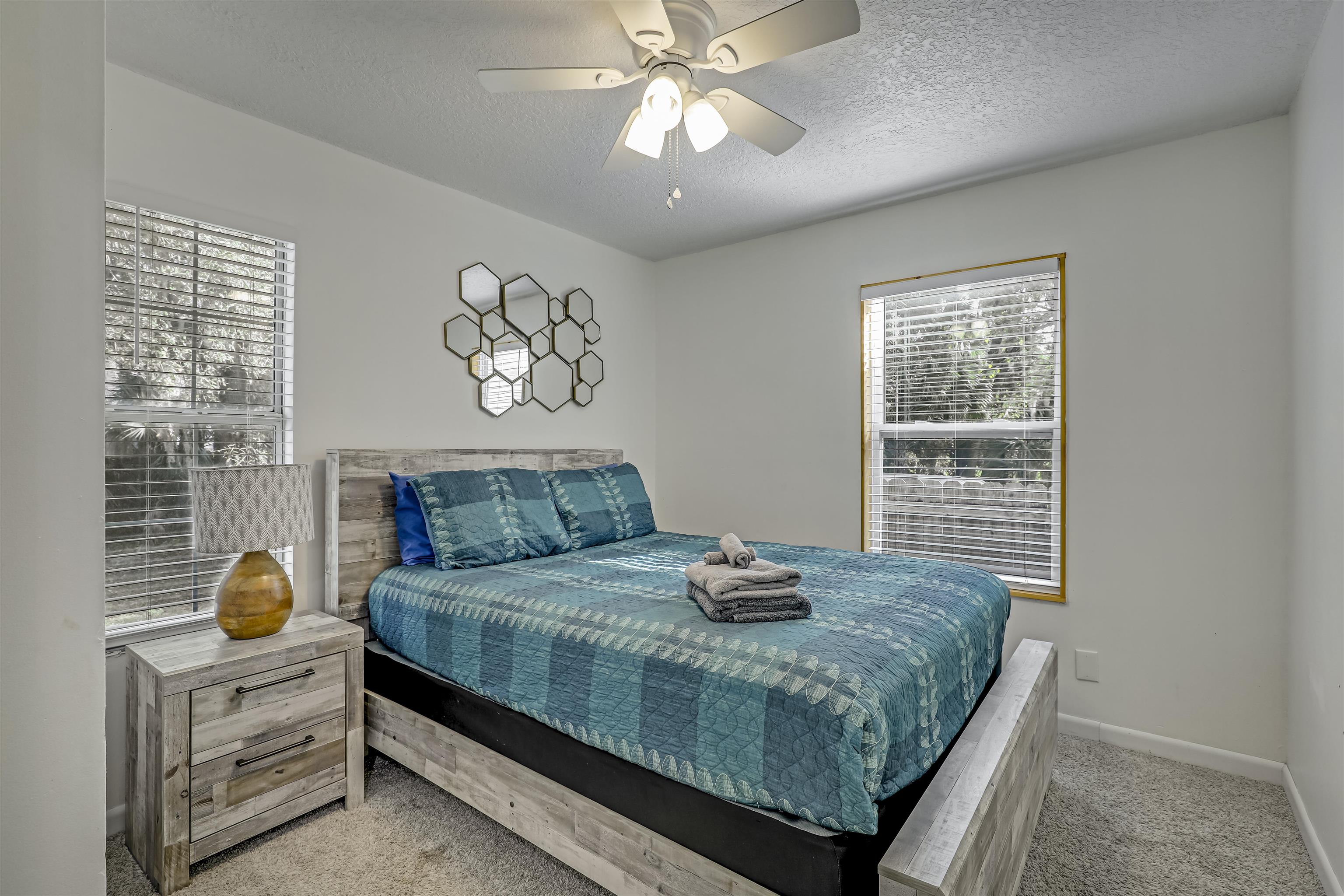 Image 28 of 52 For 237 Riberia St