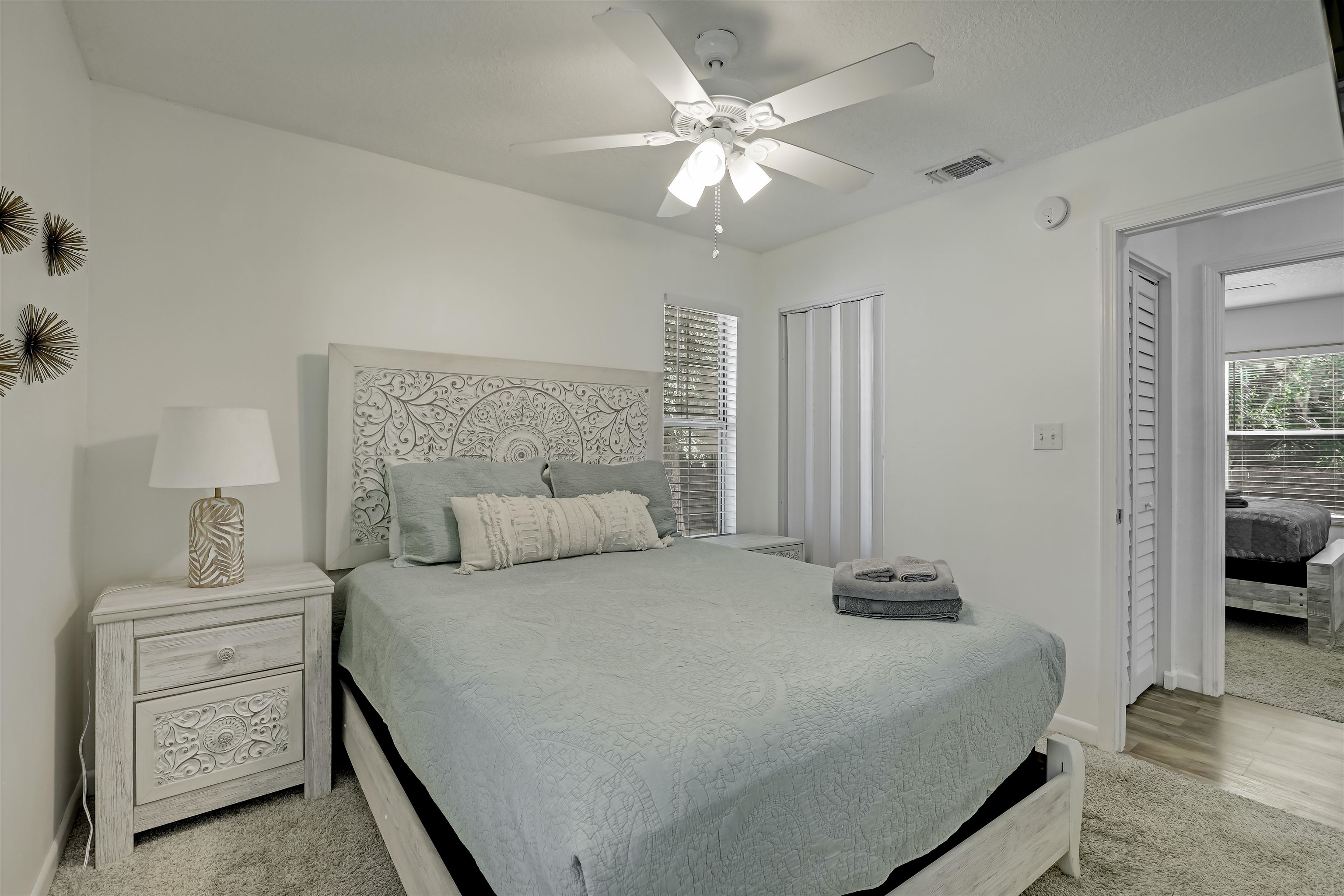 Image 32 of 52 For 237 Riberia St