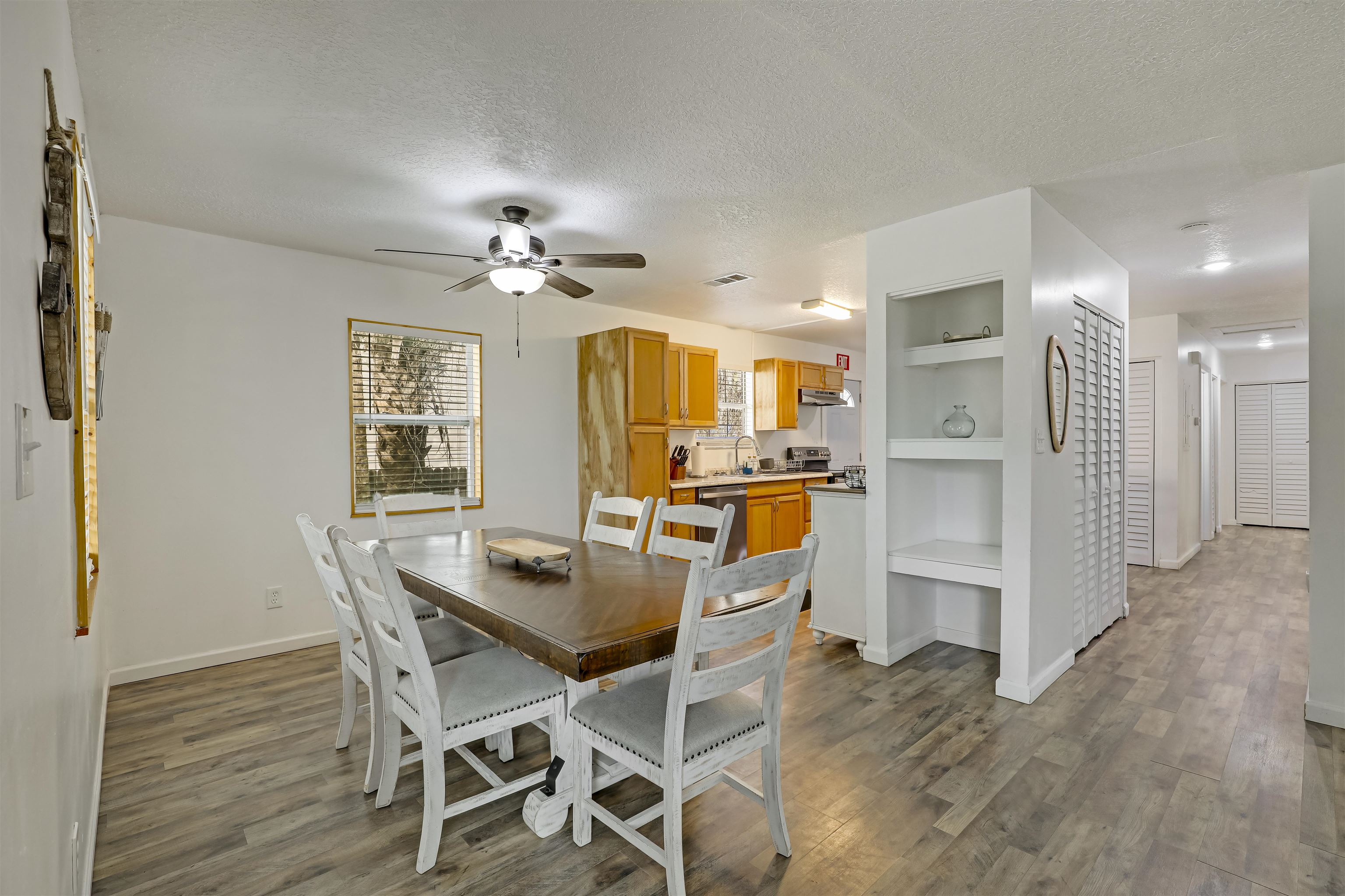 Image 4 of 52 For 237 Riberia St