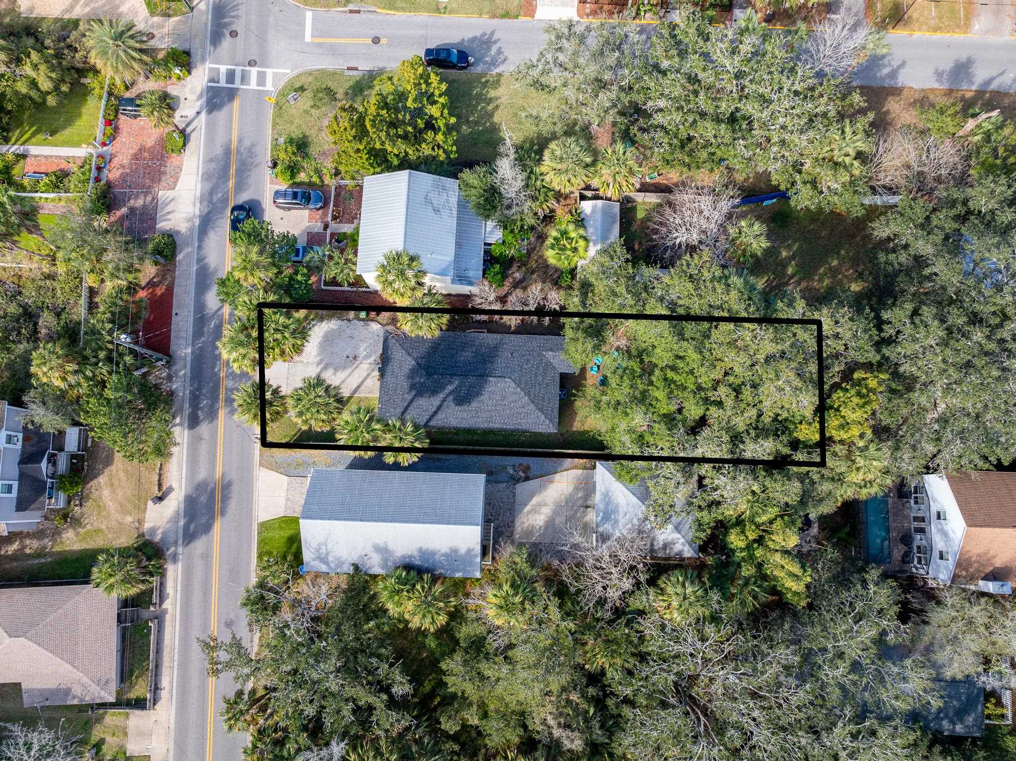 Image 8 of 52 For 237 Riberia St