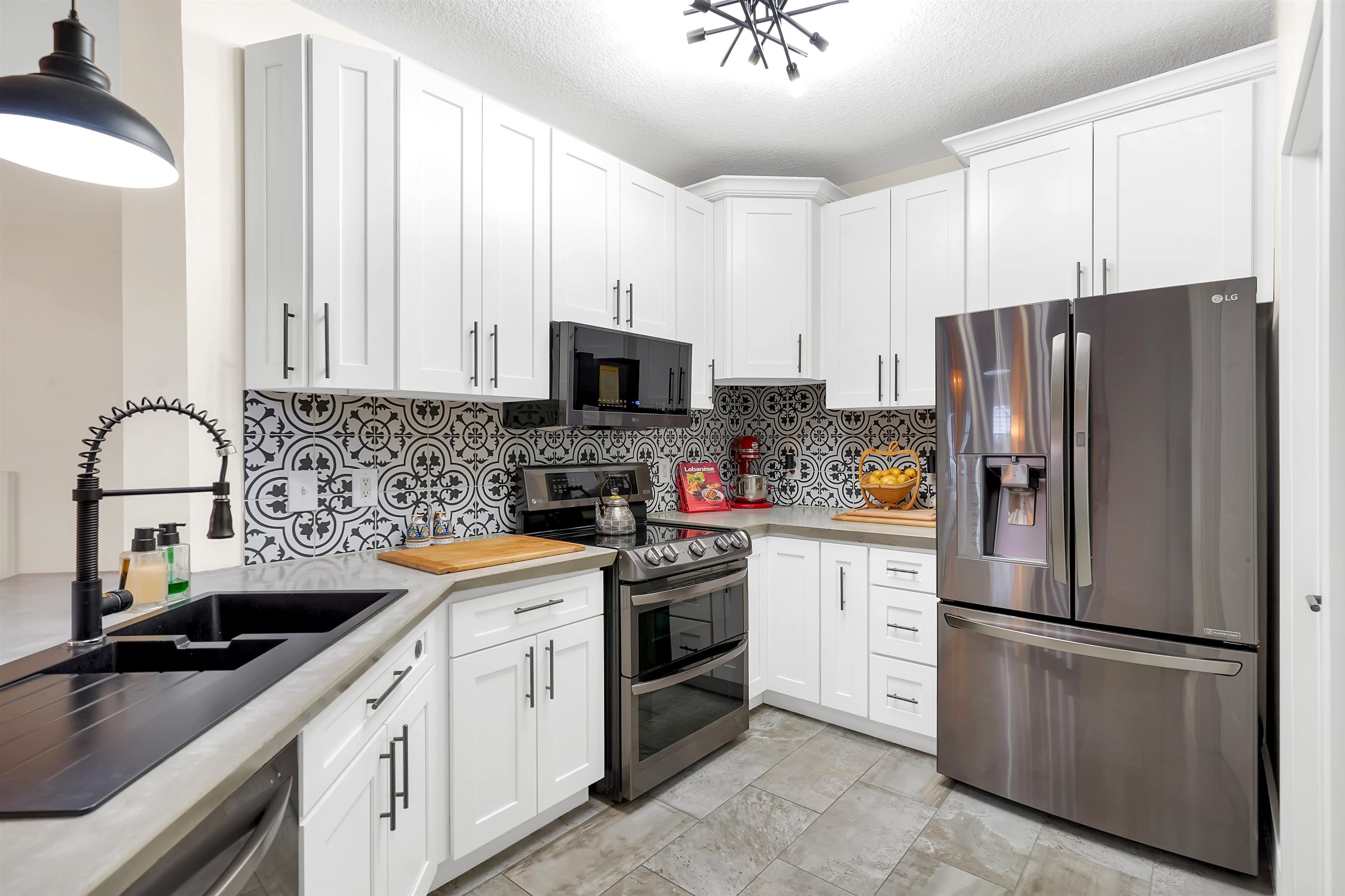 Image 11 of 47 For 4629 Serena Cir