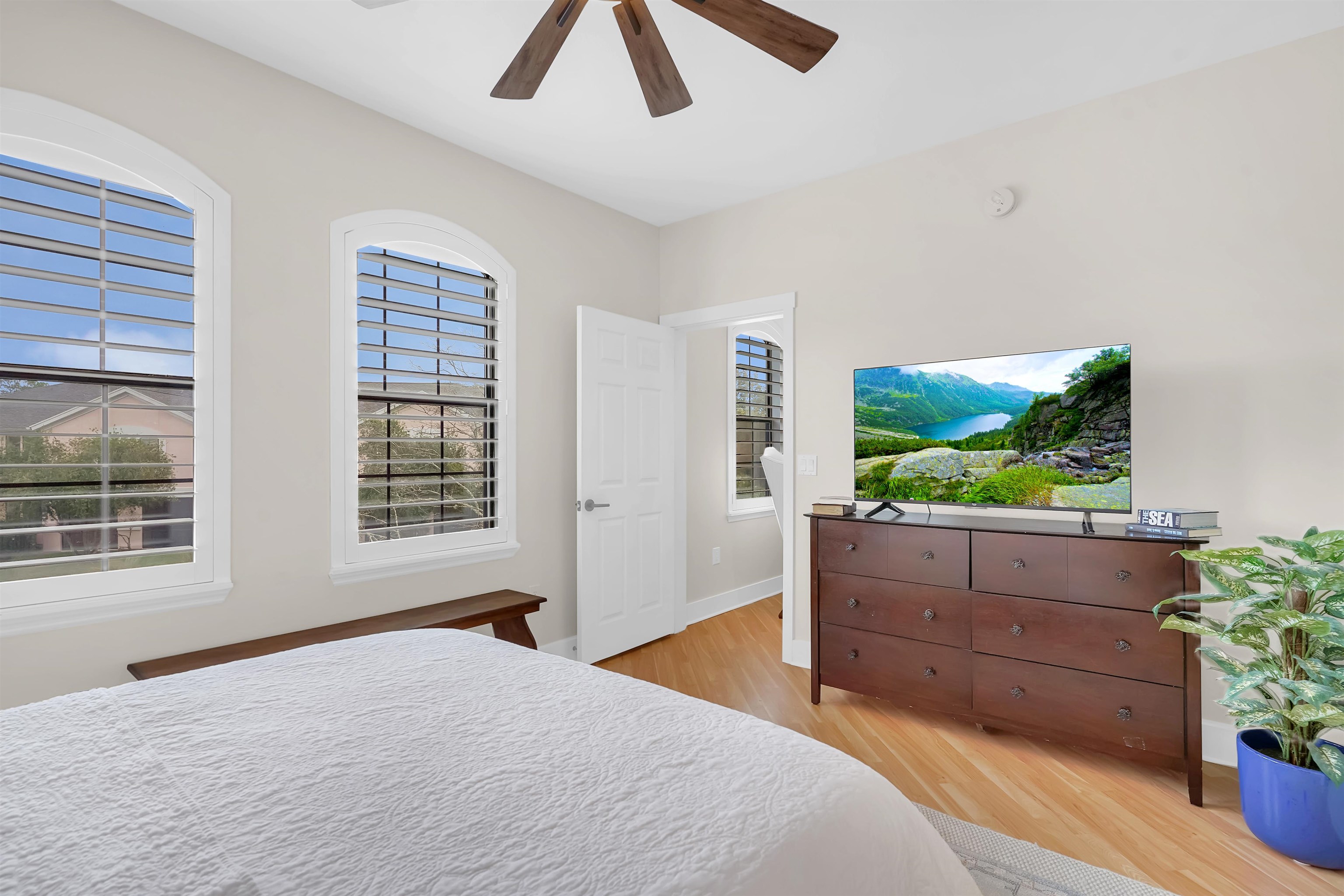 Image 18 of 47 For 4629 Serena Cir