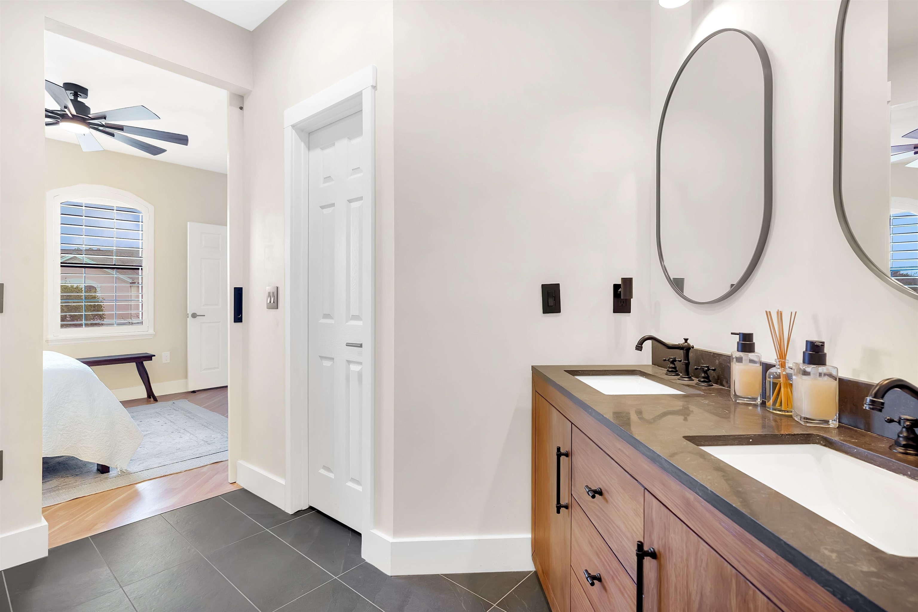 Image 20 of 47 For 4629 Serena Cir