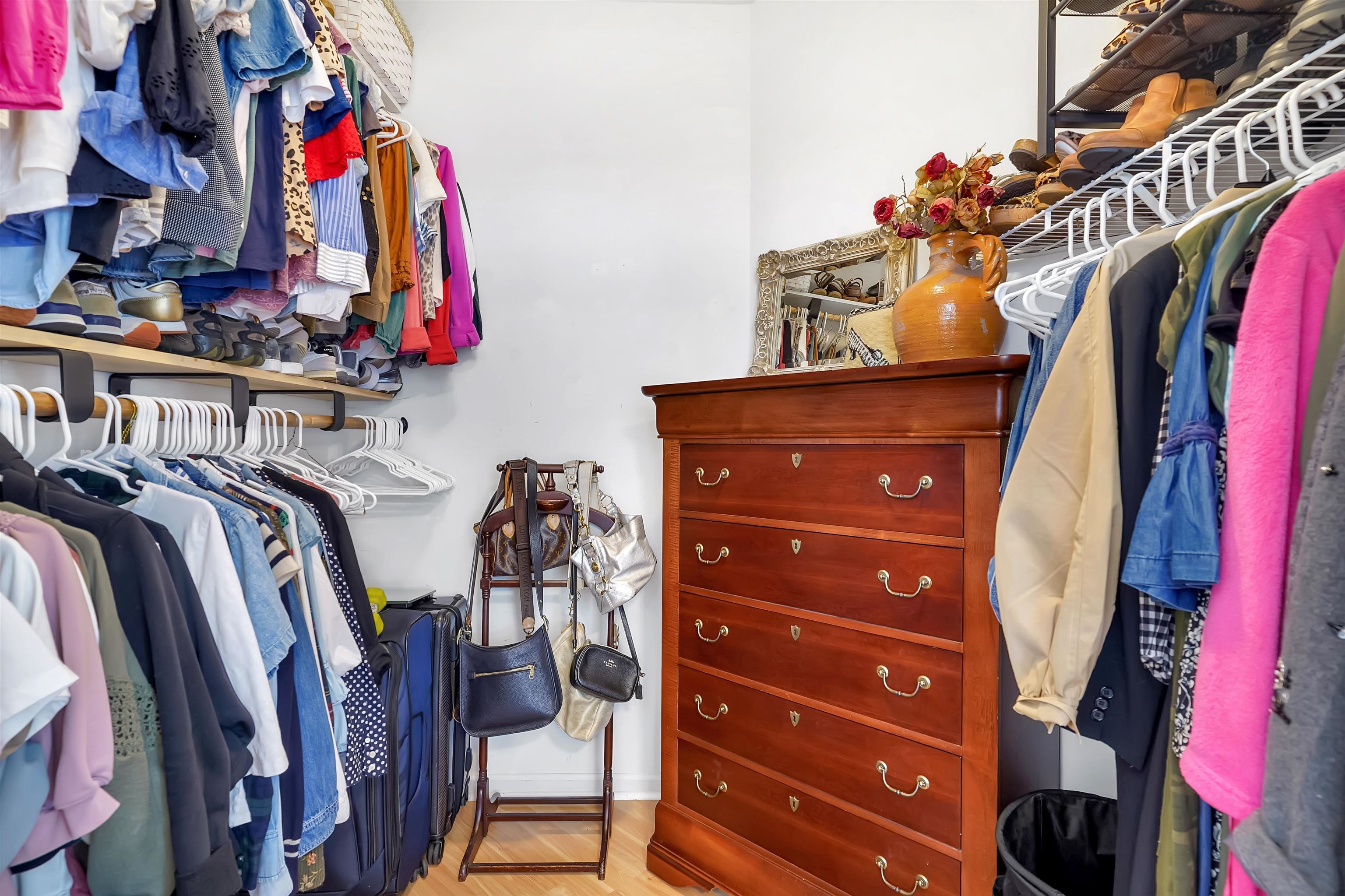 Image 22 of 47 For 4629 Serena Cir