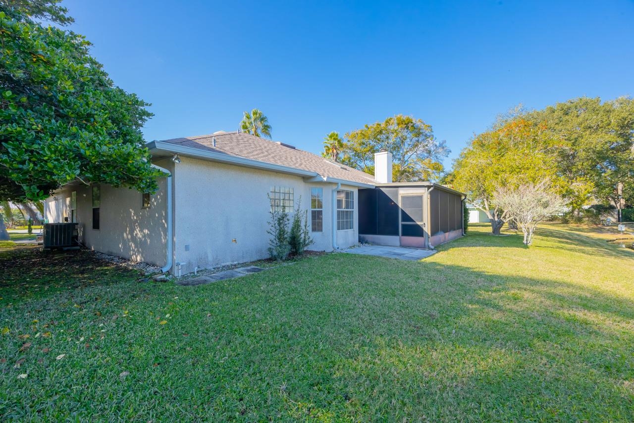 Image 19 of 35 For 137 Captains Pointe Cir