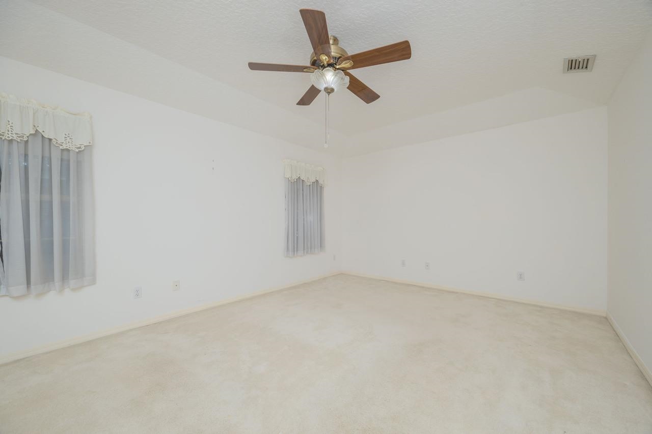 Image 22 of 35 For 137 Captains Pointe Cir