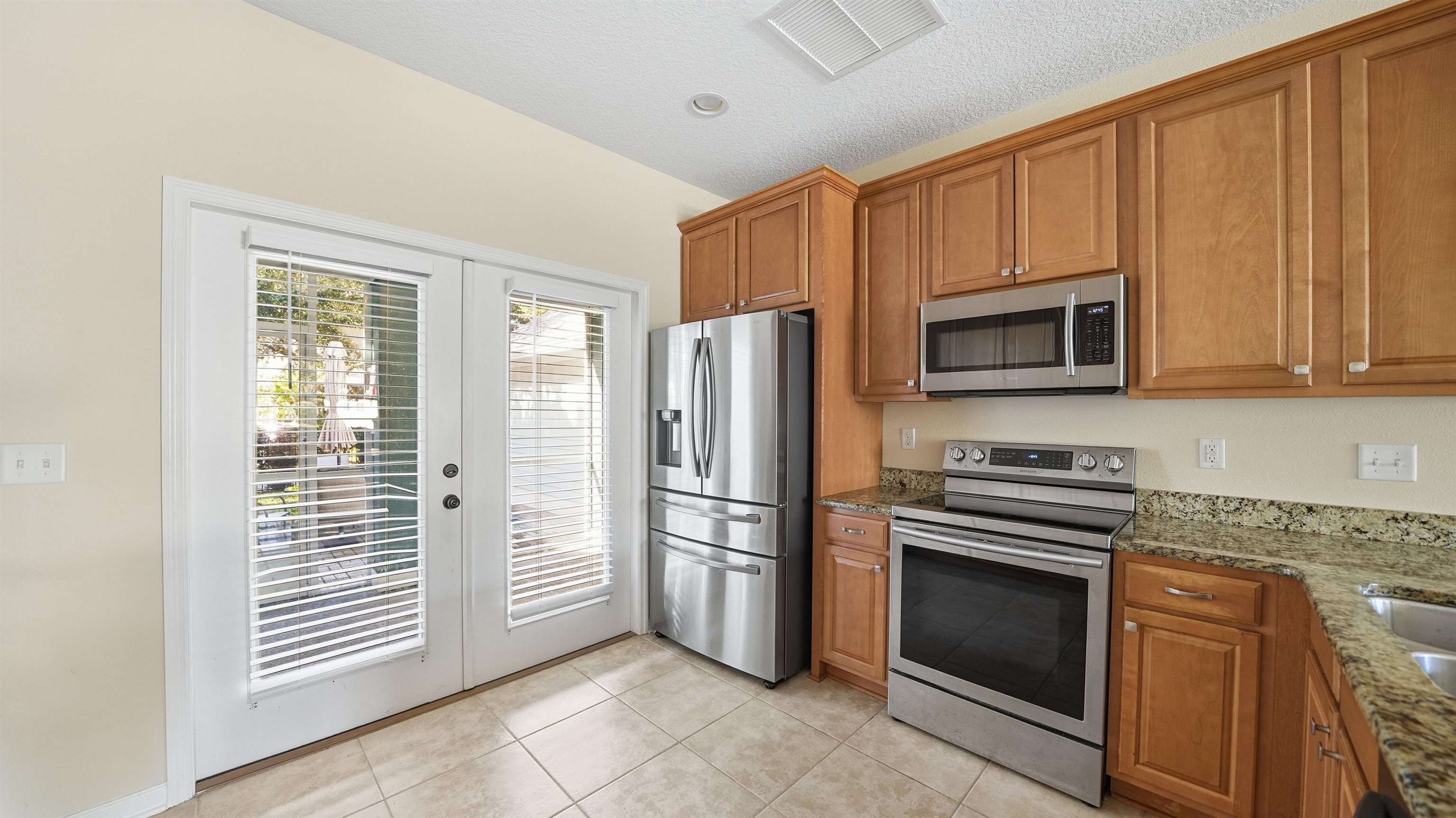 Image 10 of 65 For 1121 Overdale Rd