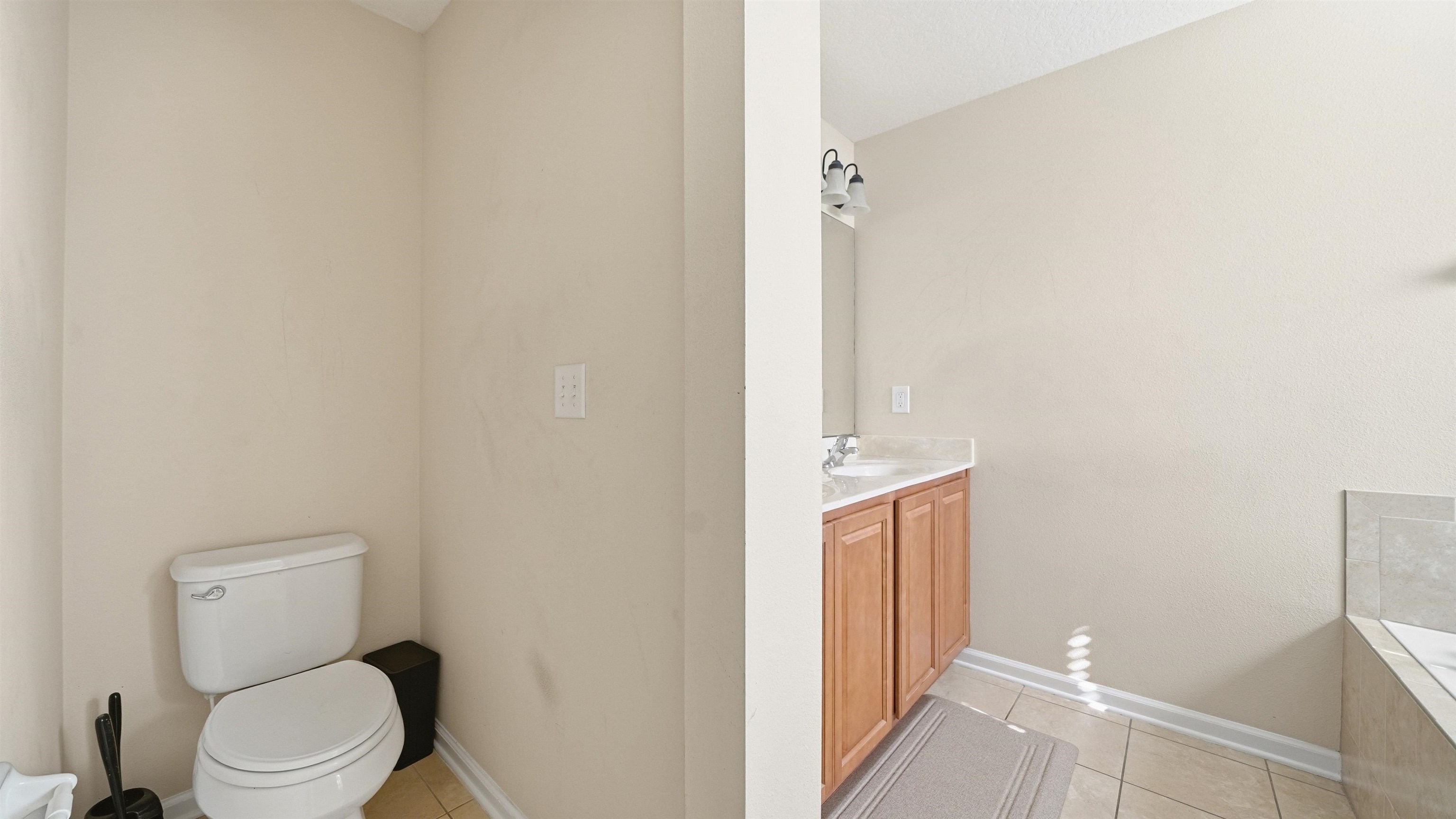 Image 29 of 65 For 1121 Overdale Rd