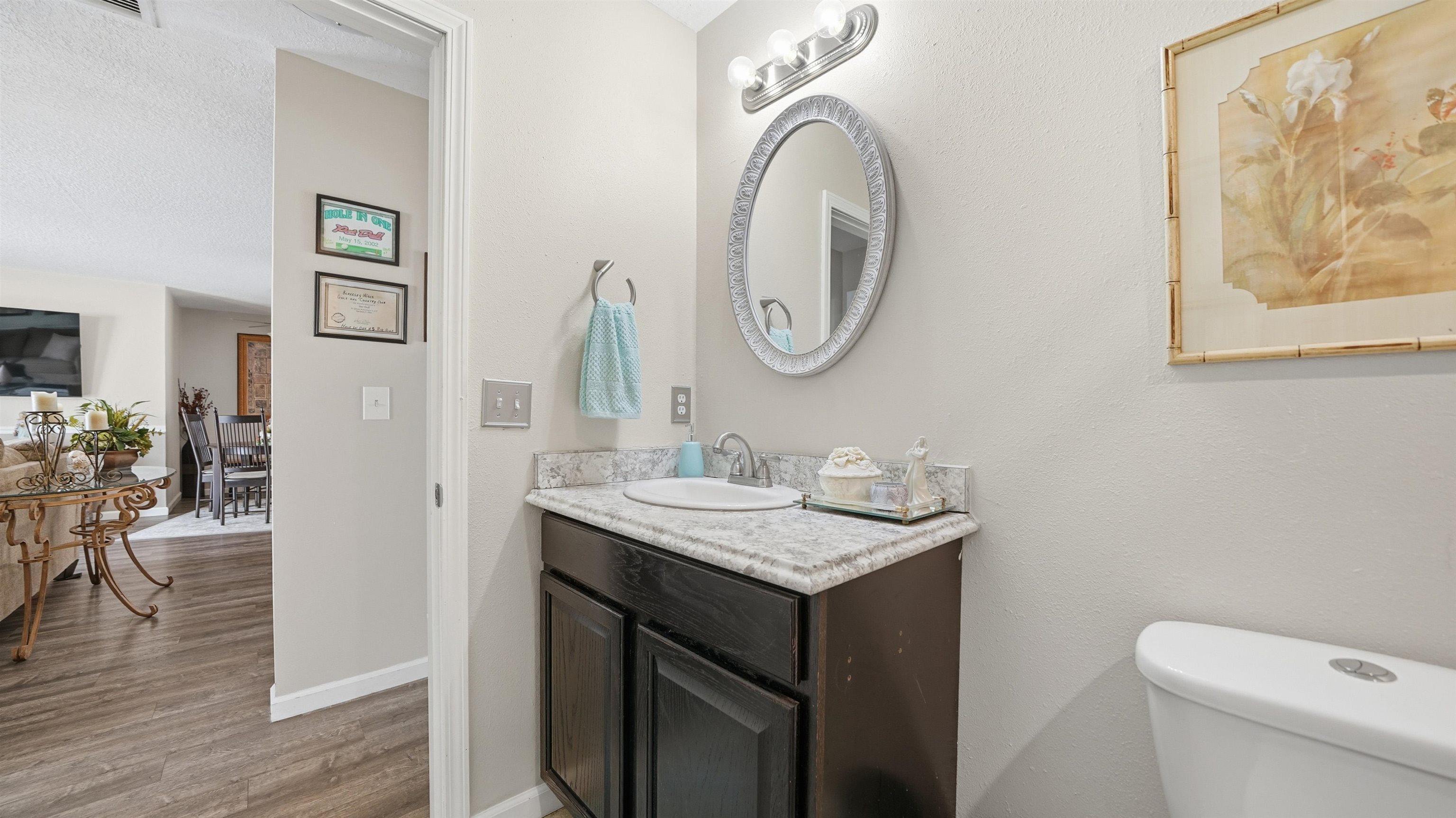 Image 22 of 39 For 1404 Diana Dr