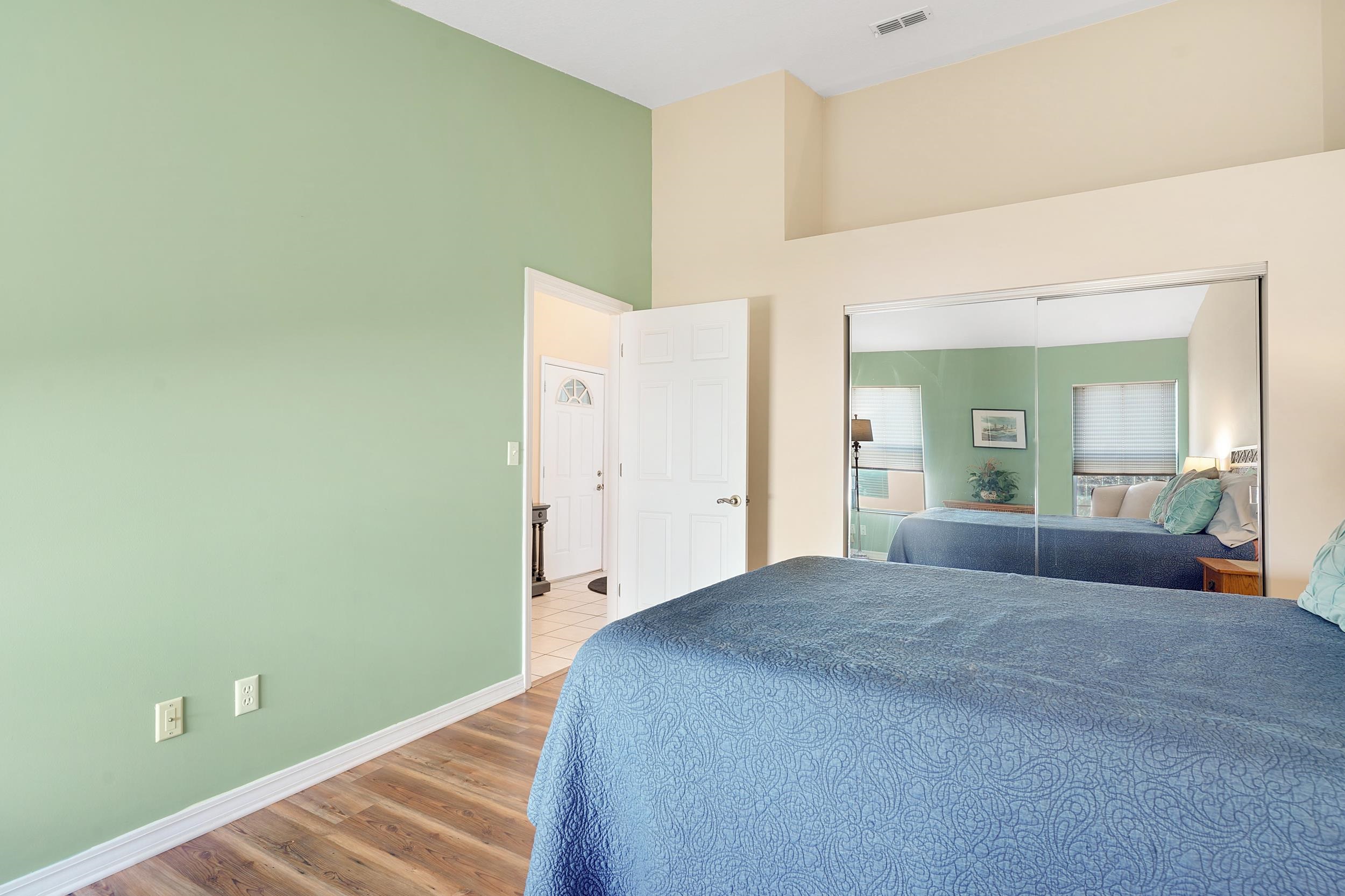 Image 14 of 42 For 101 Marsh Place North