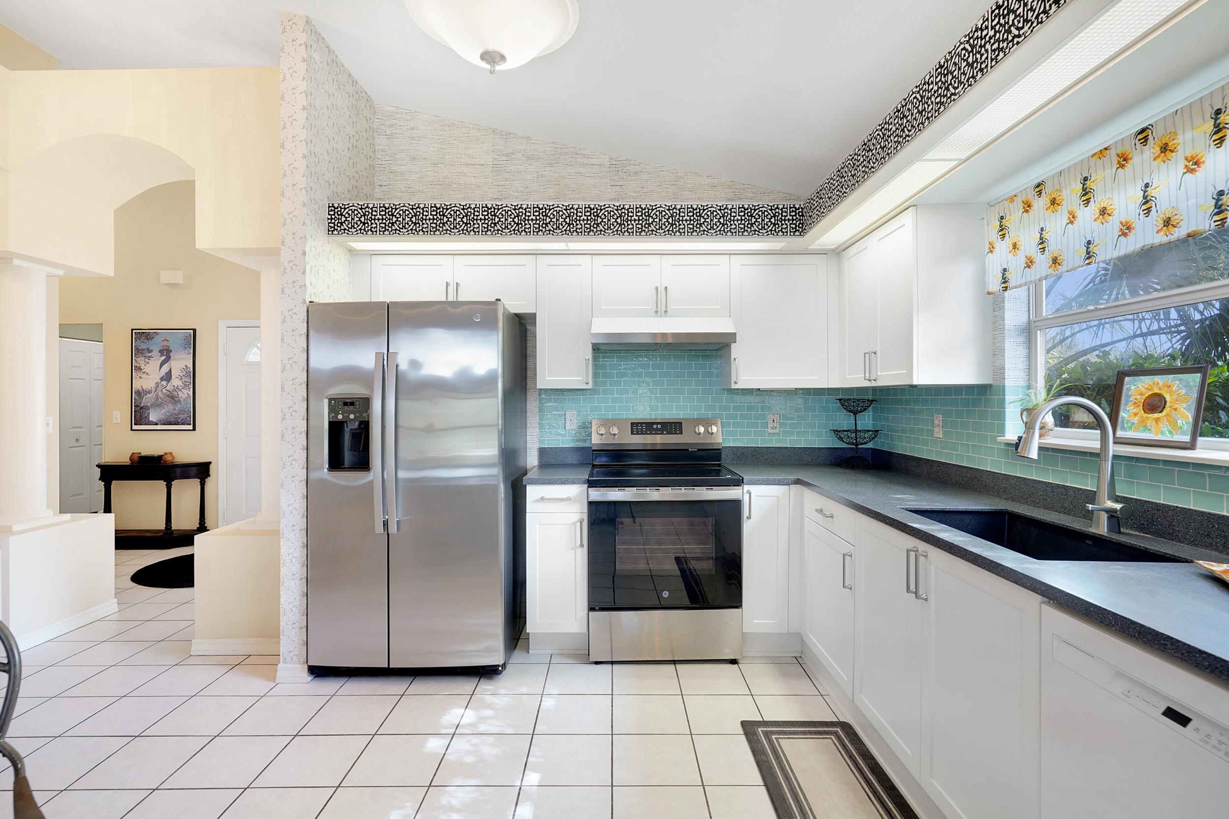 Image 18 of 42 For 101 Marsh Place North