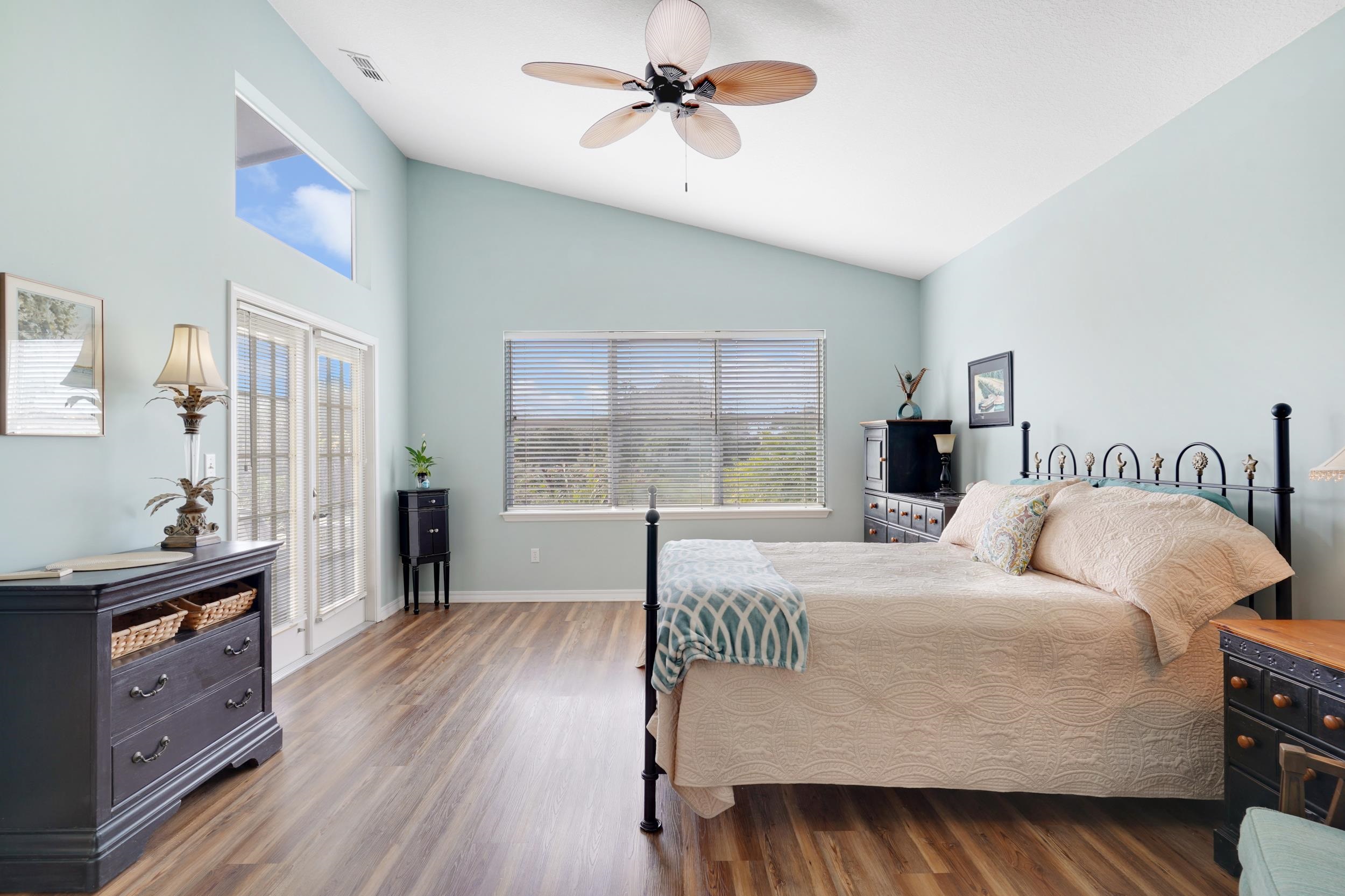 Image 27 of 42 For 101 Marsh Place North