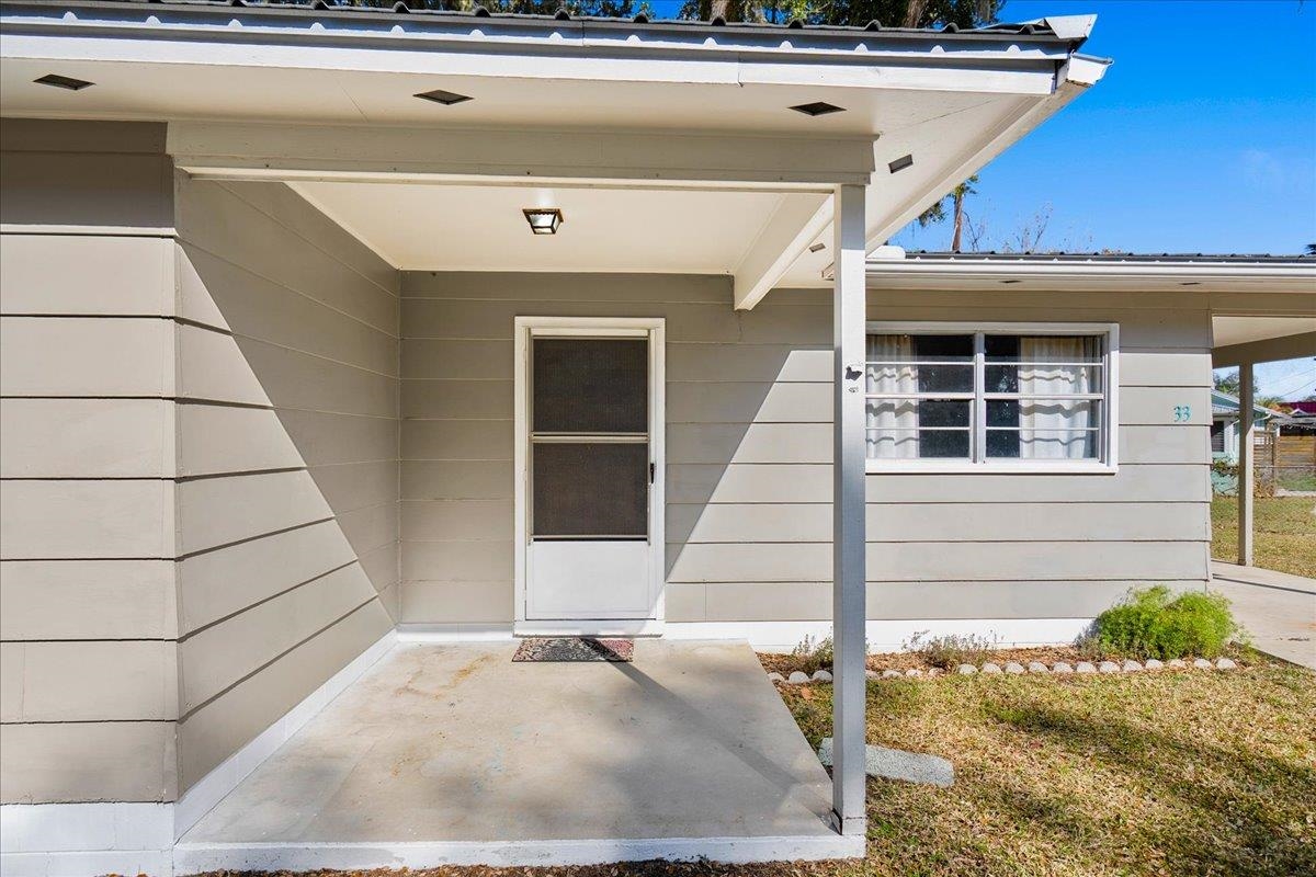 Image 21 of 35 For 33 Arenta St