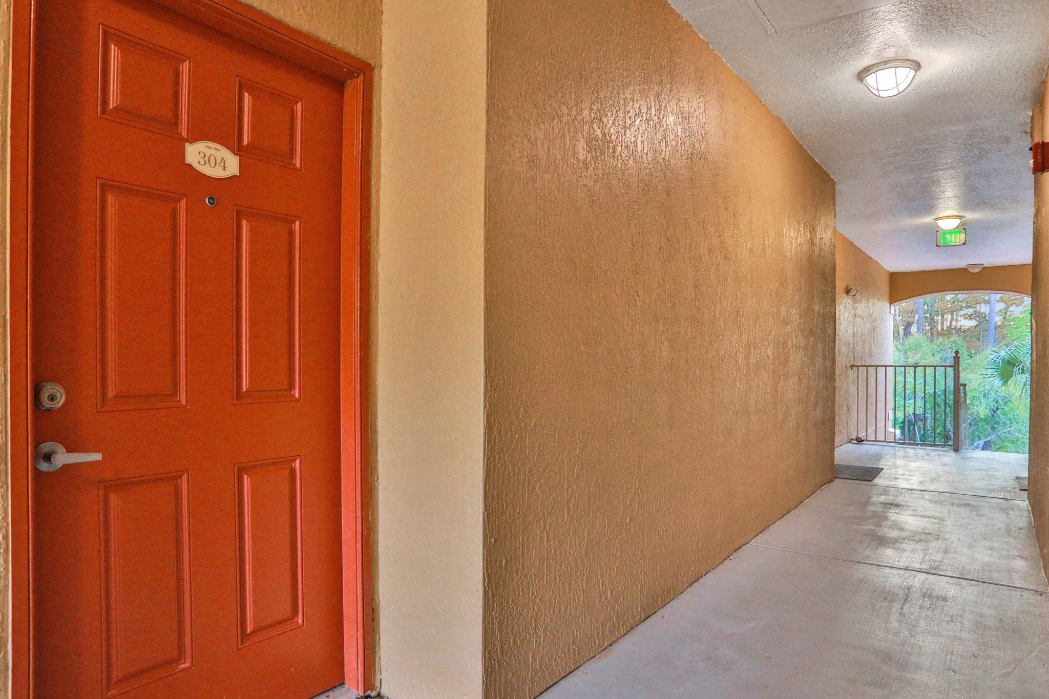 Image 25 of 47 For 510 Florida Club Blvd  304