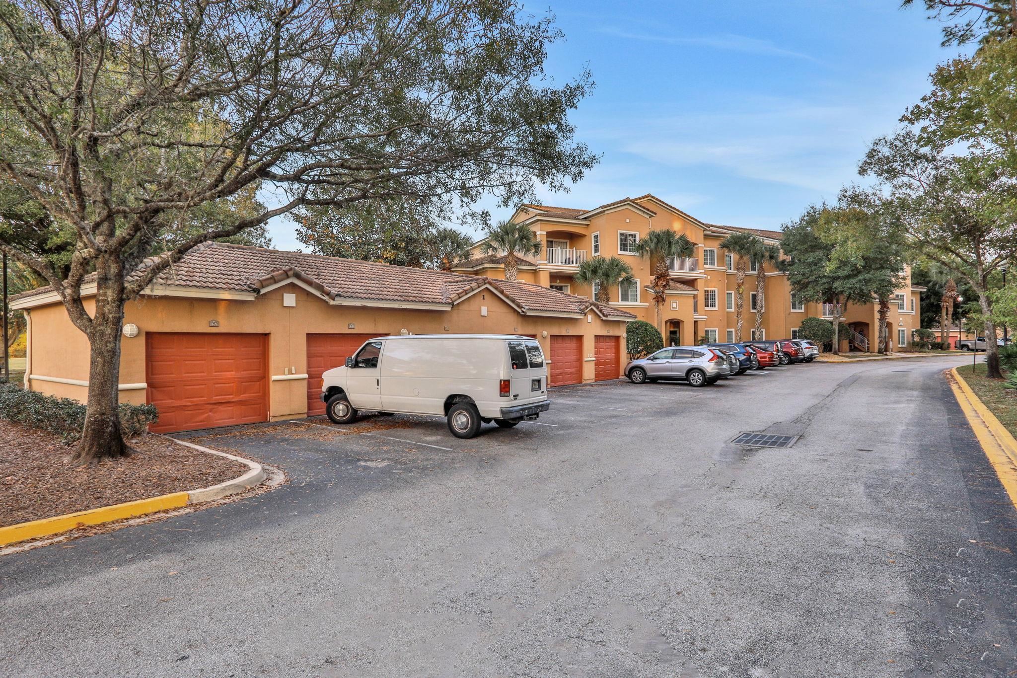 Image 35 of 47 For 510 Florida Club Blvd  304