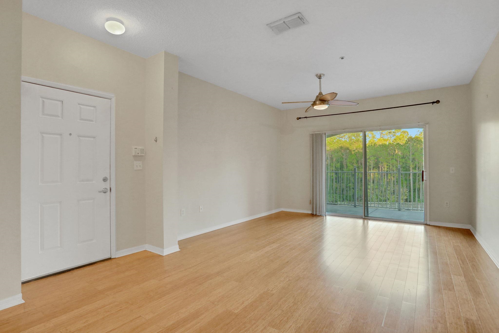 Image 5 of 47 For 510 Florida Club Blvd  304