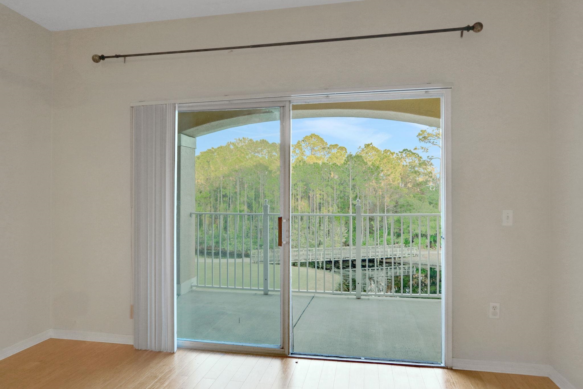 Image 6 of 47 For 510 Florida Club Blvd  304