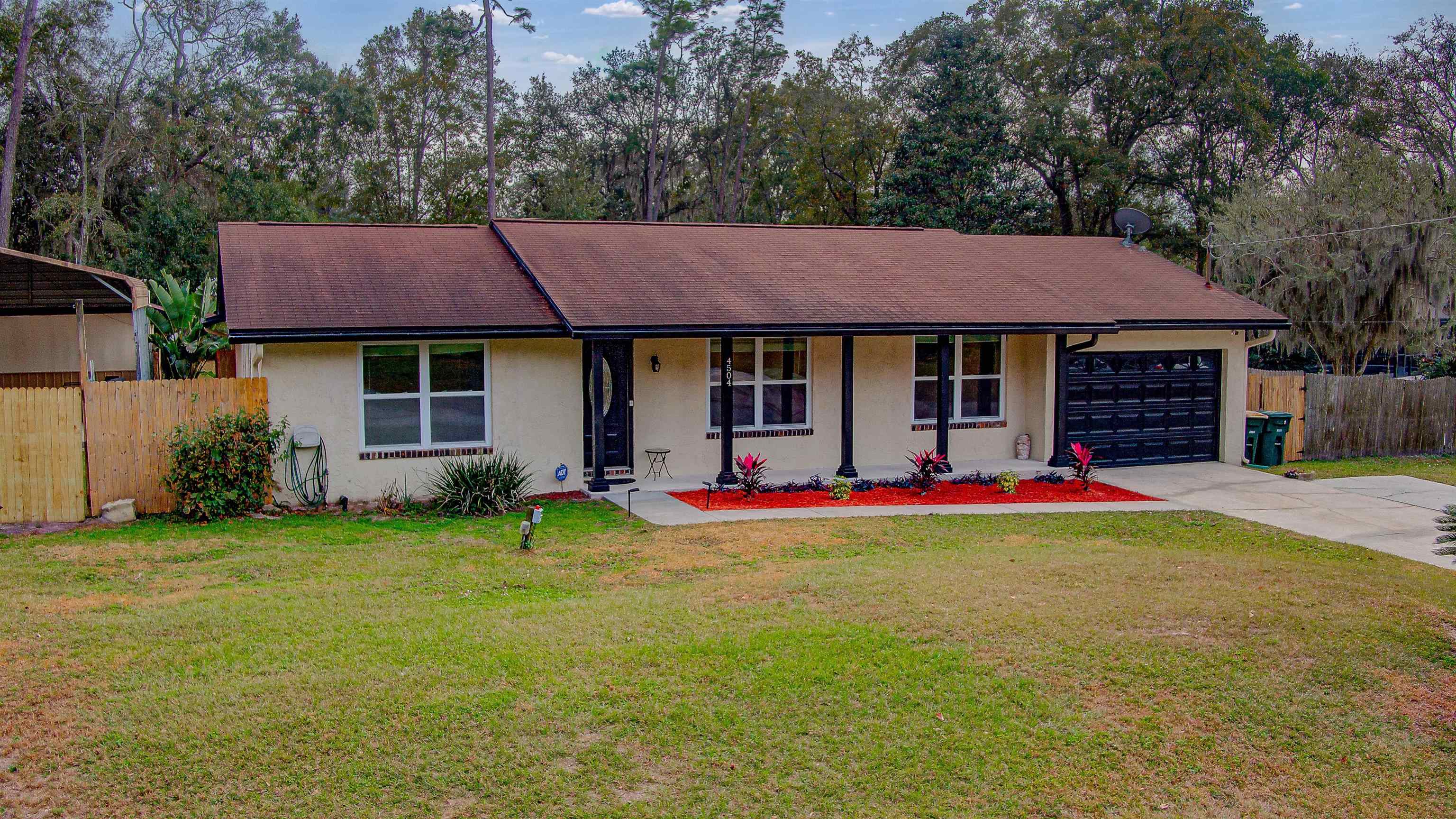 Image 16 of 89 For 4504 Wilderness Ln N