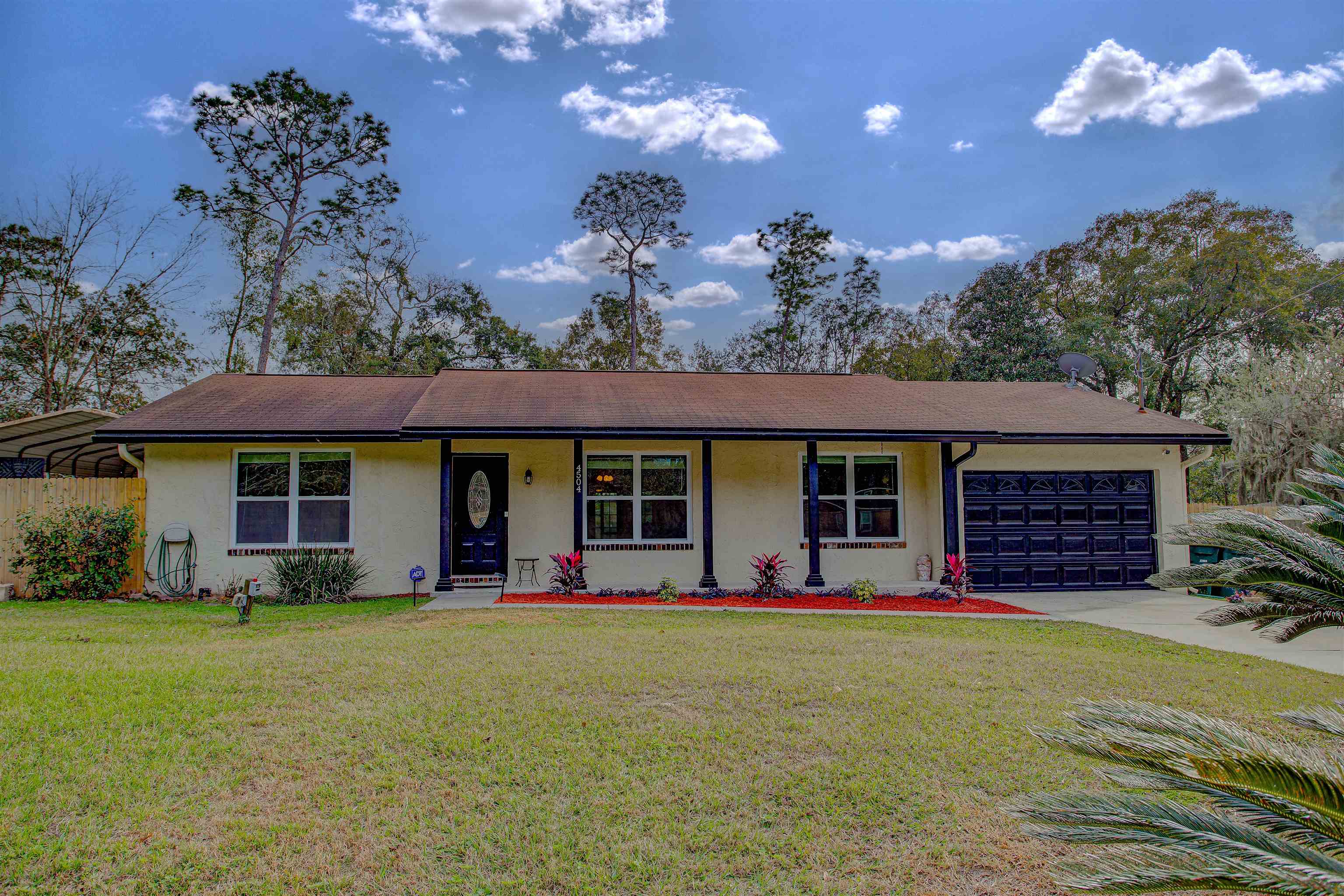 Image 18 of 89 For 4504 Wilderness Ln N