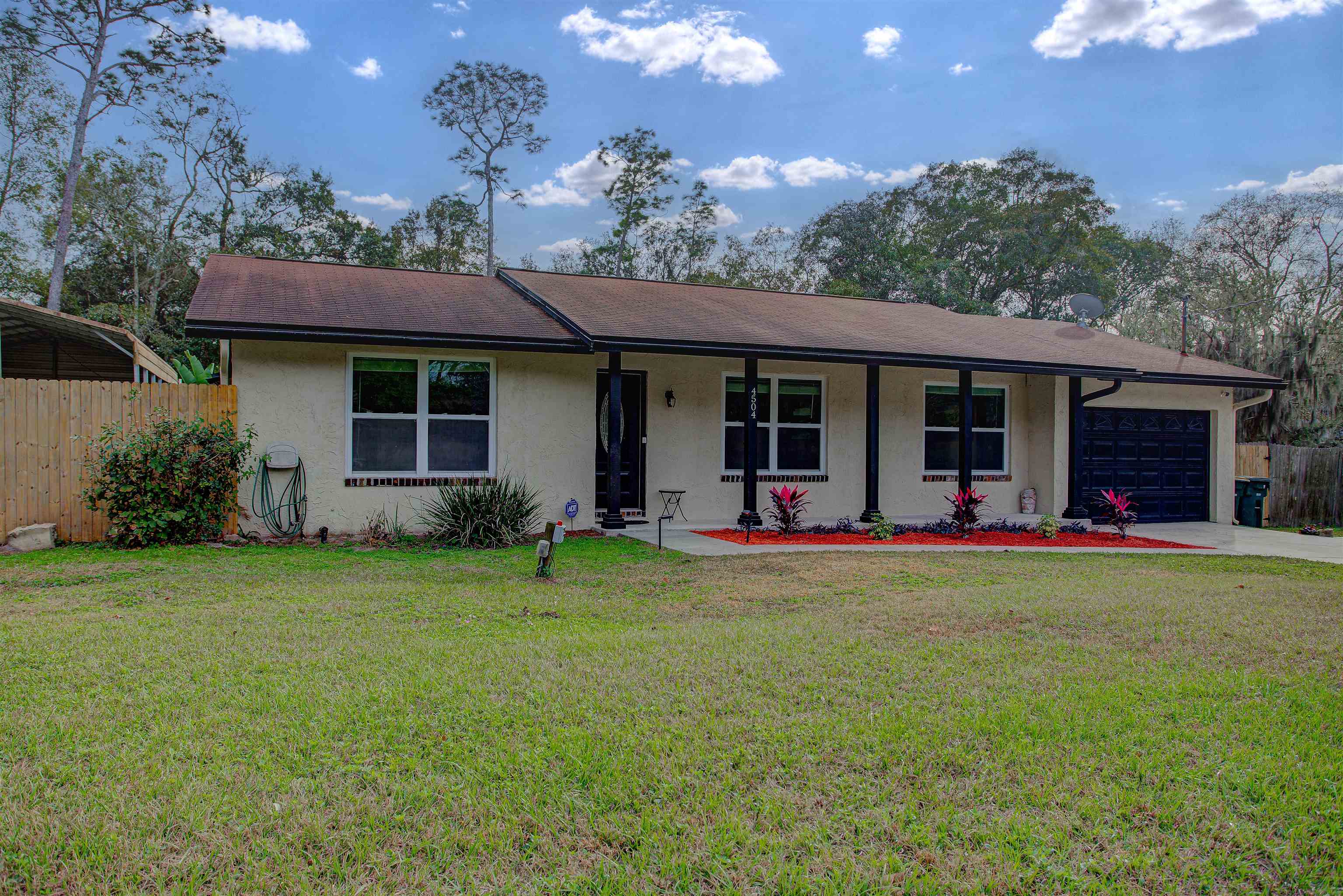 Image 23 of 89 For 4504 Wilderness Ln N