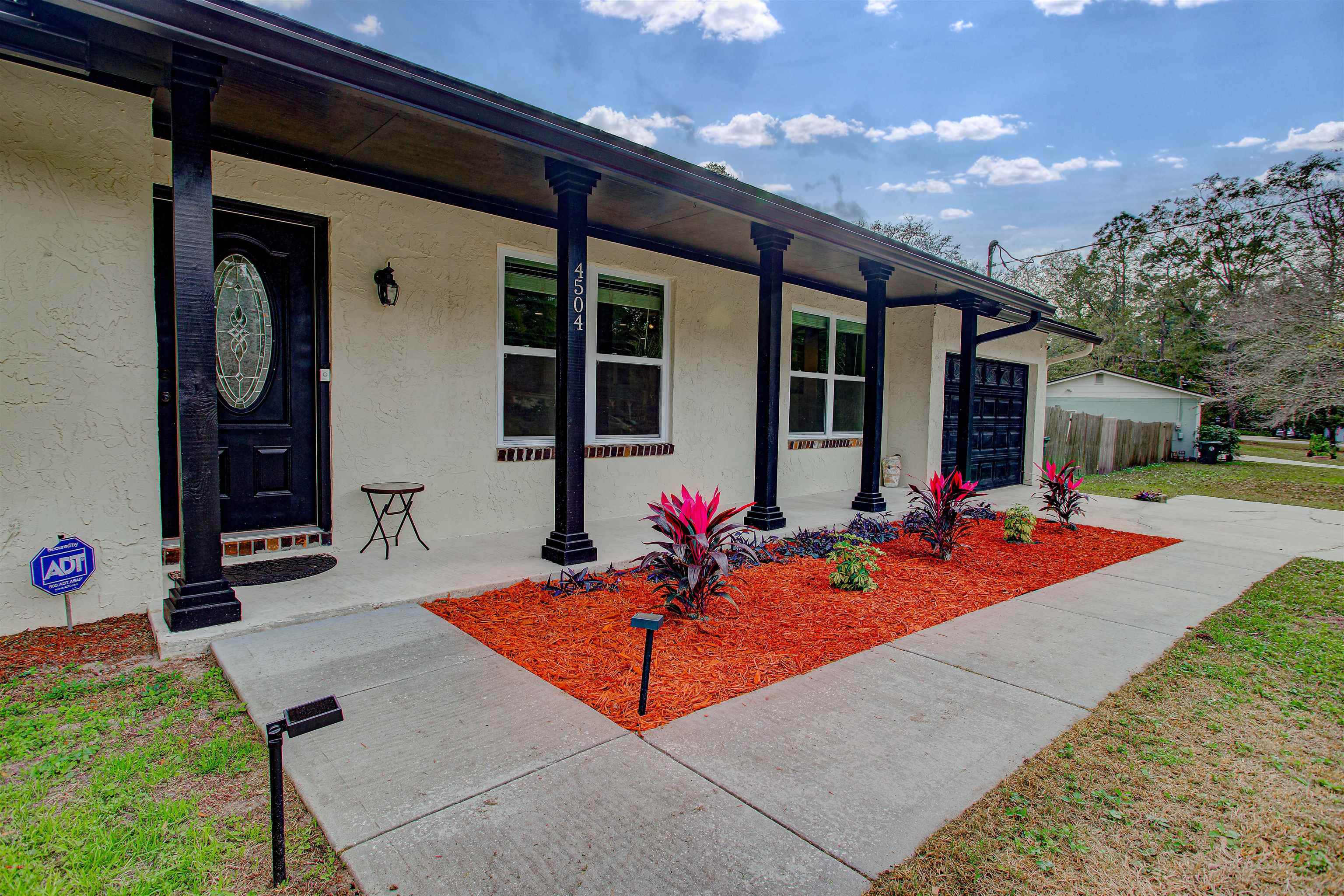 Image 26 of 89 For 4504 Wilderness Ln N