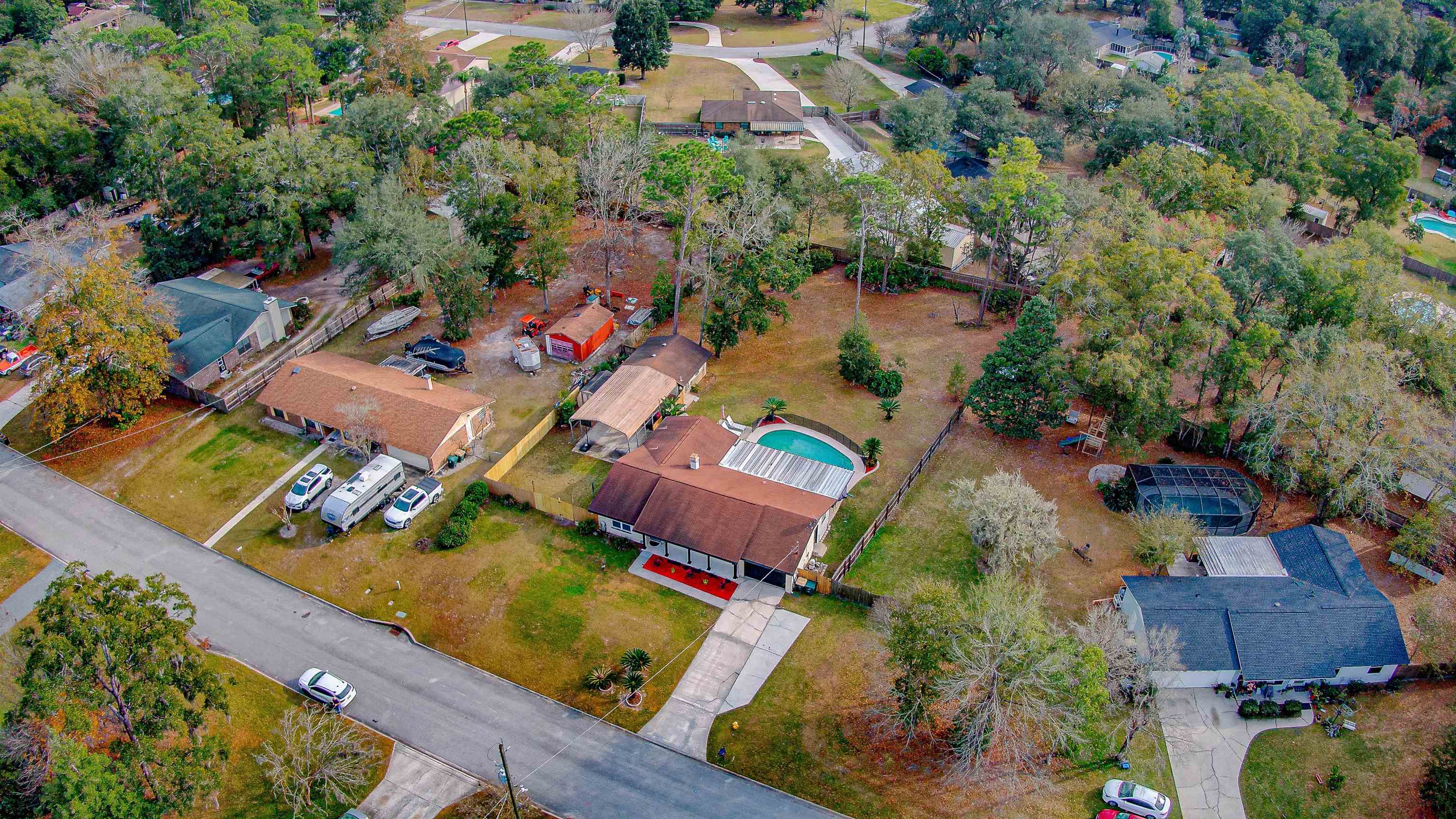 Image 3 of 89 For 4504 Wilderness Ln N