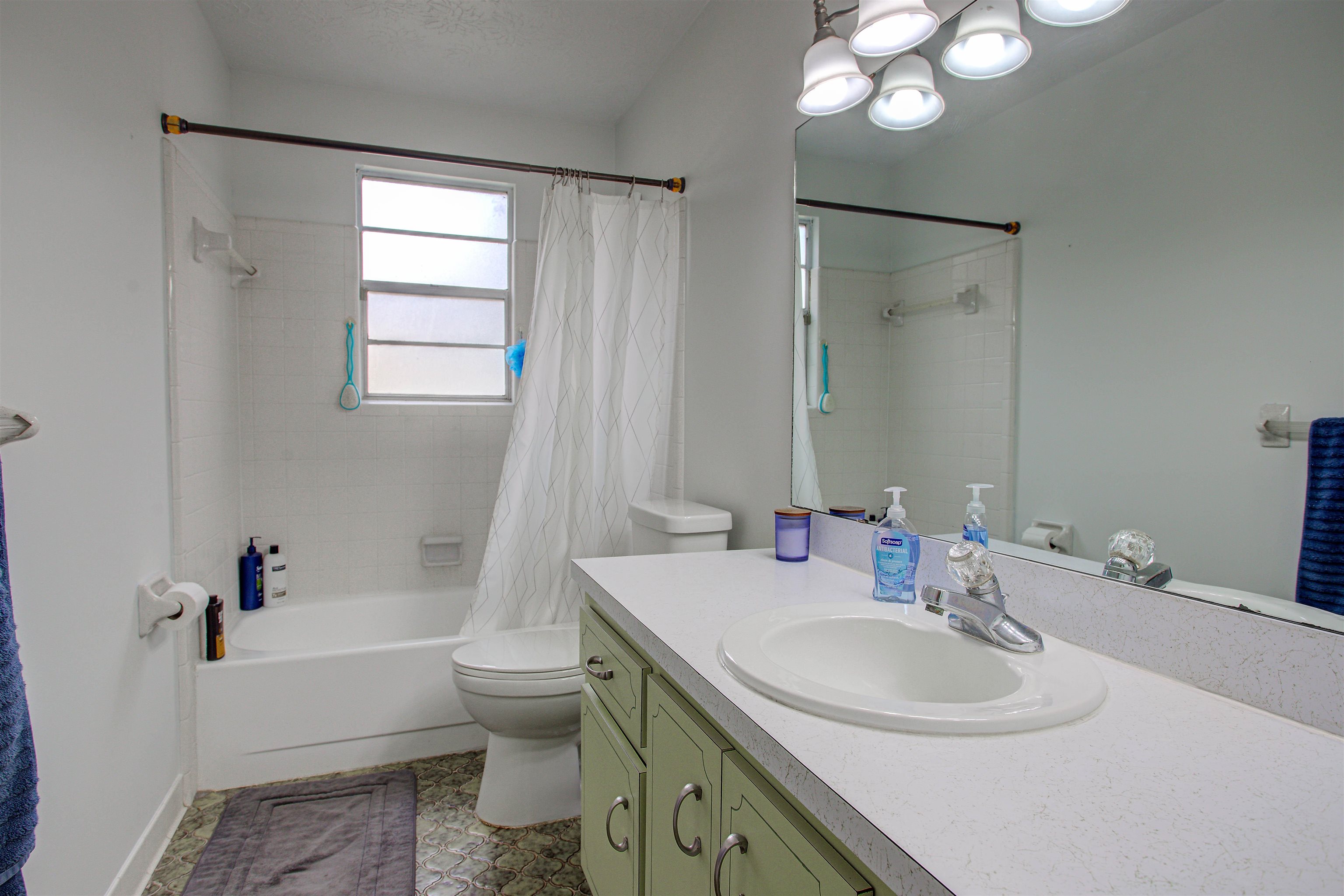 Image 60 of 89 For 4504 Wilderness Ln N