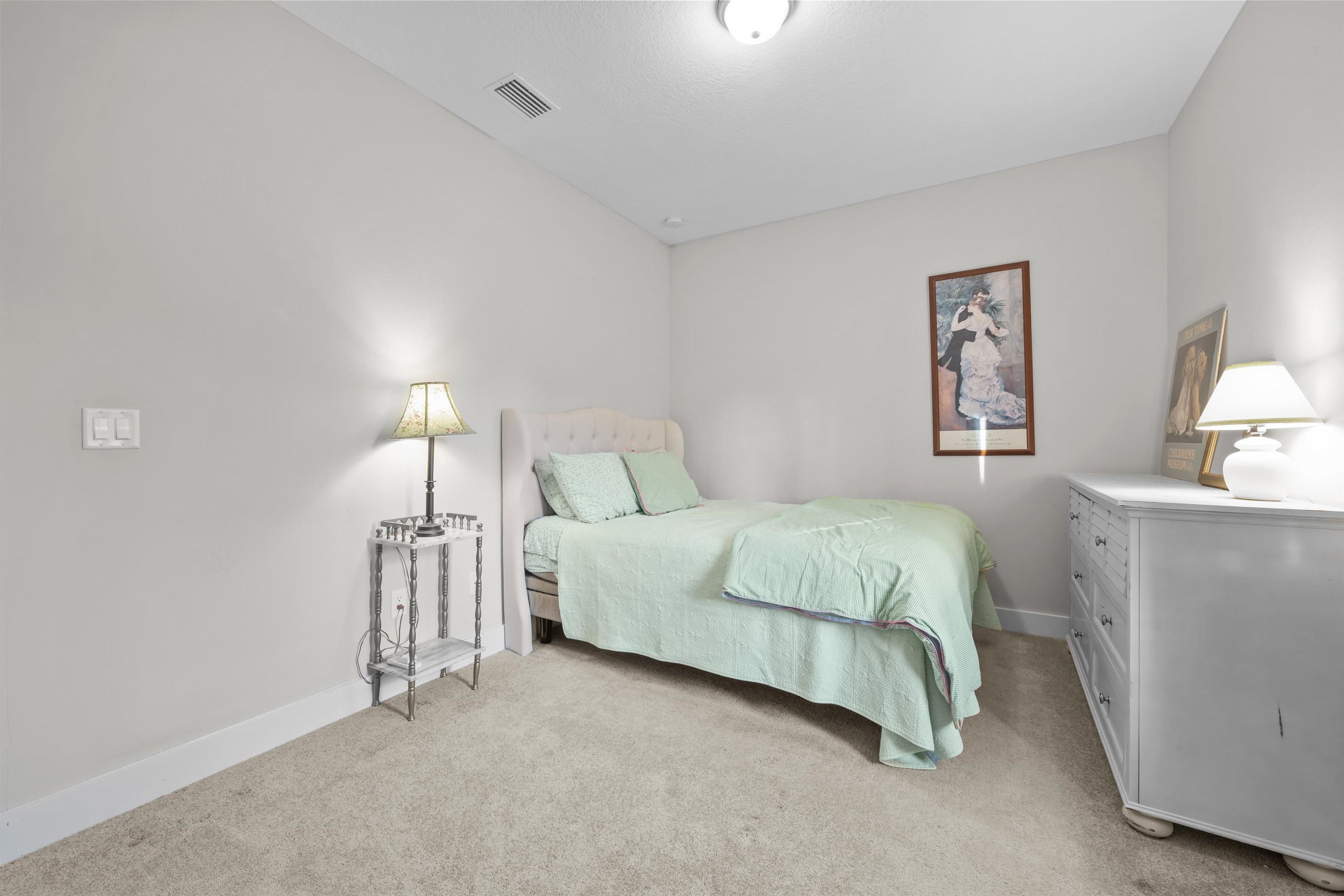 Image 15 of 47 For 276 Bella Dr