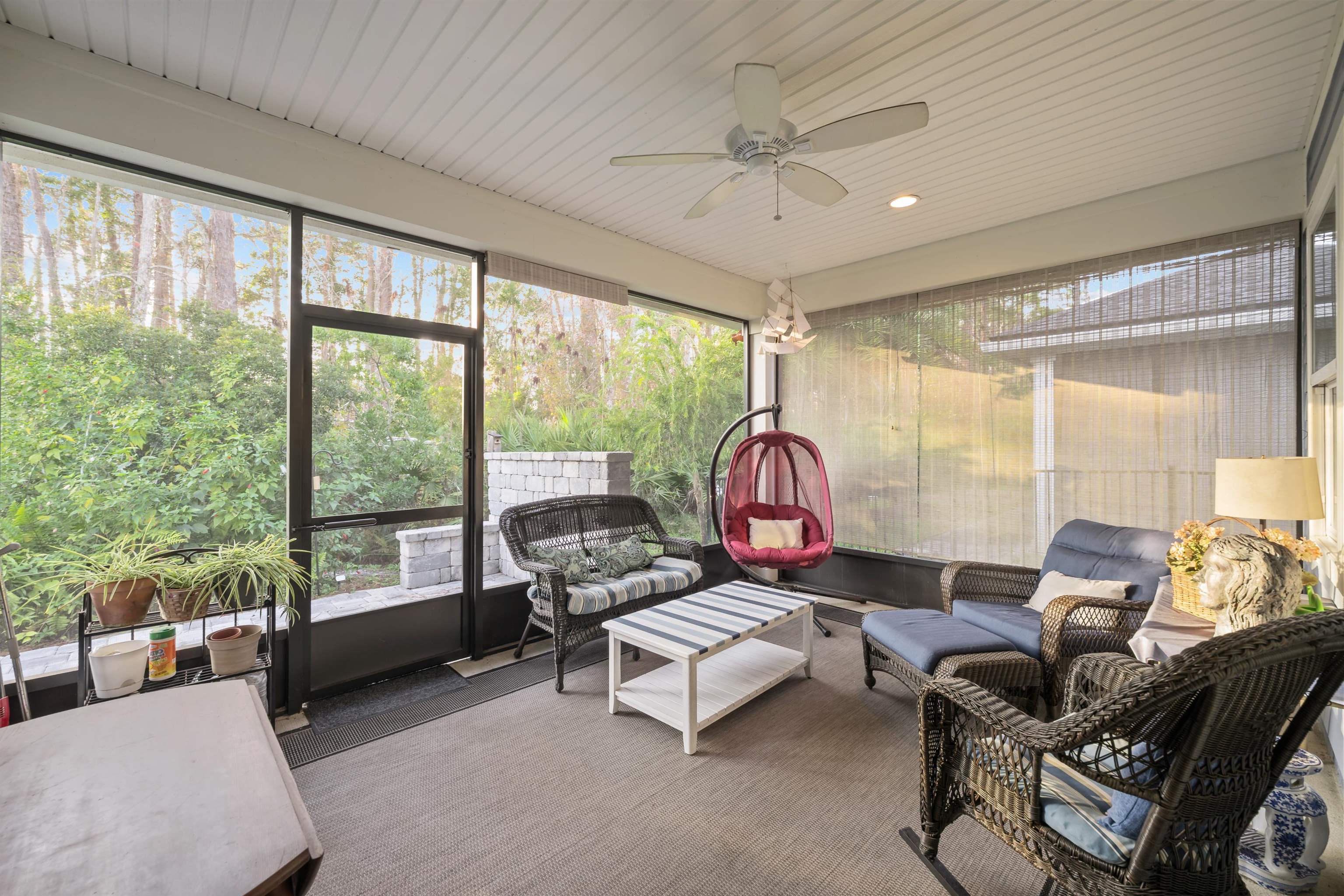 Image 21 of 47 For 276 Bella Dr