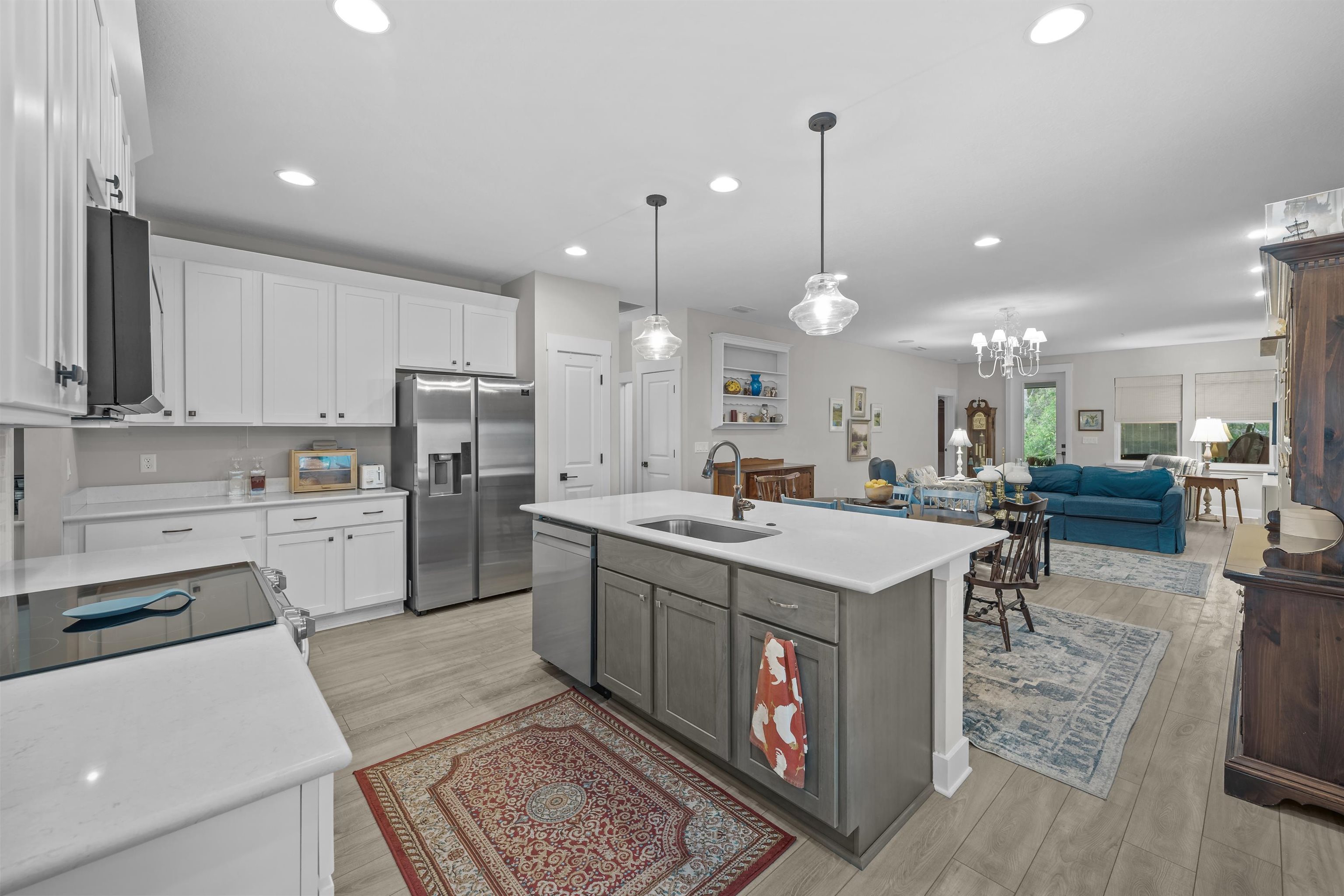 Image 4 of 47 For 276 Bella Dr