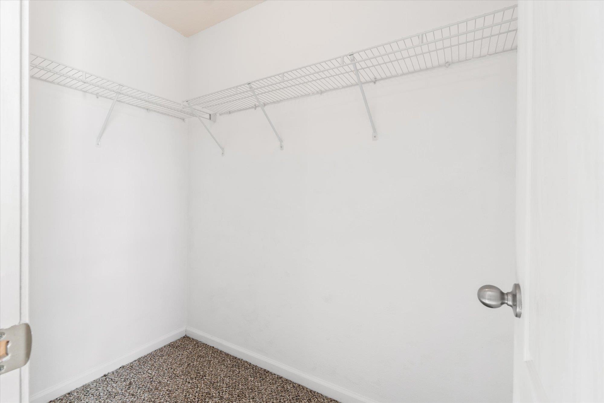 Image 16 of 42 For 93 Whitland Way