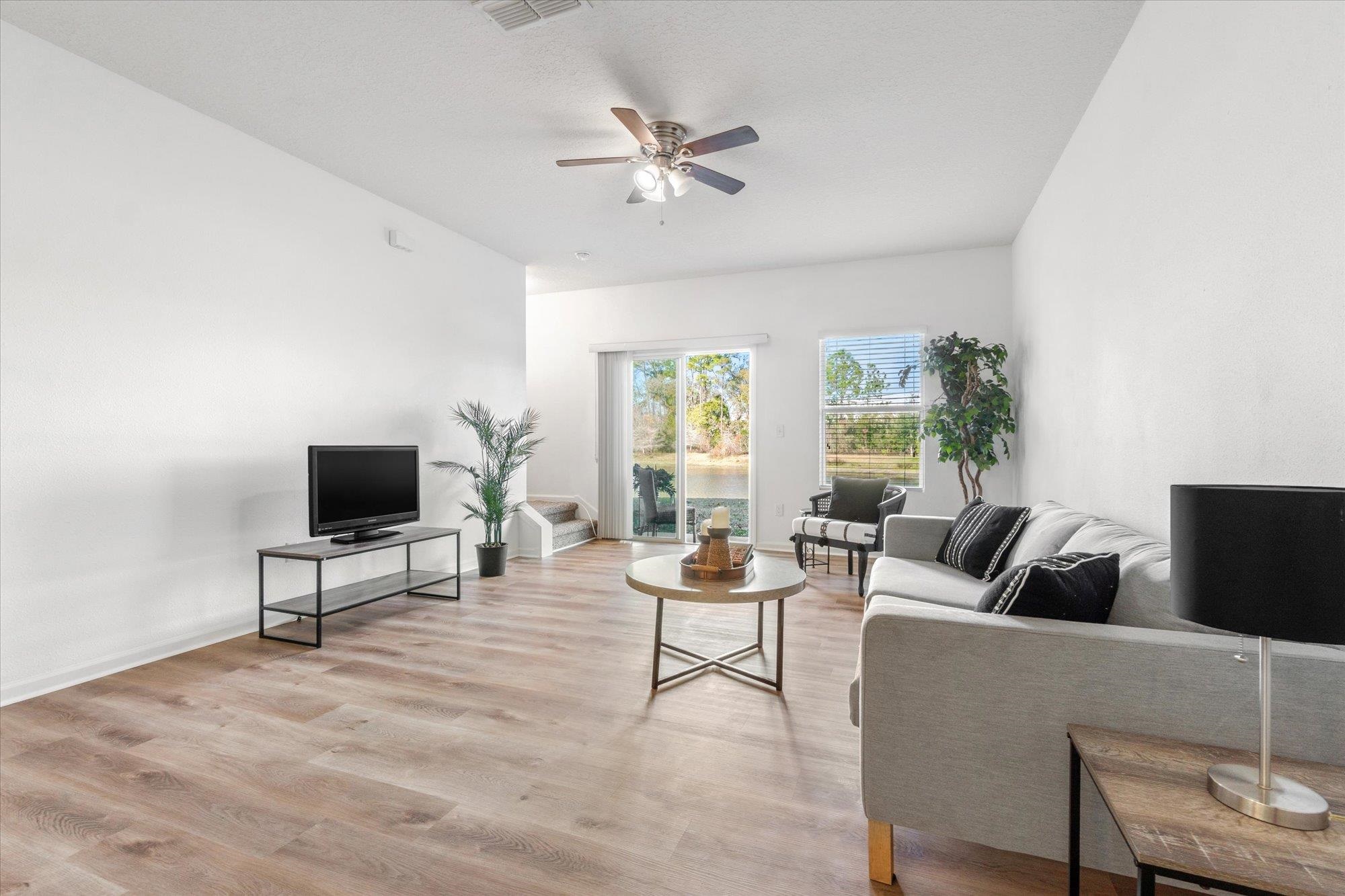 Image 2 of 42 For 93 Whitland Way