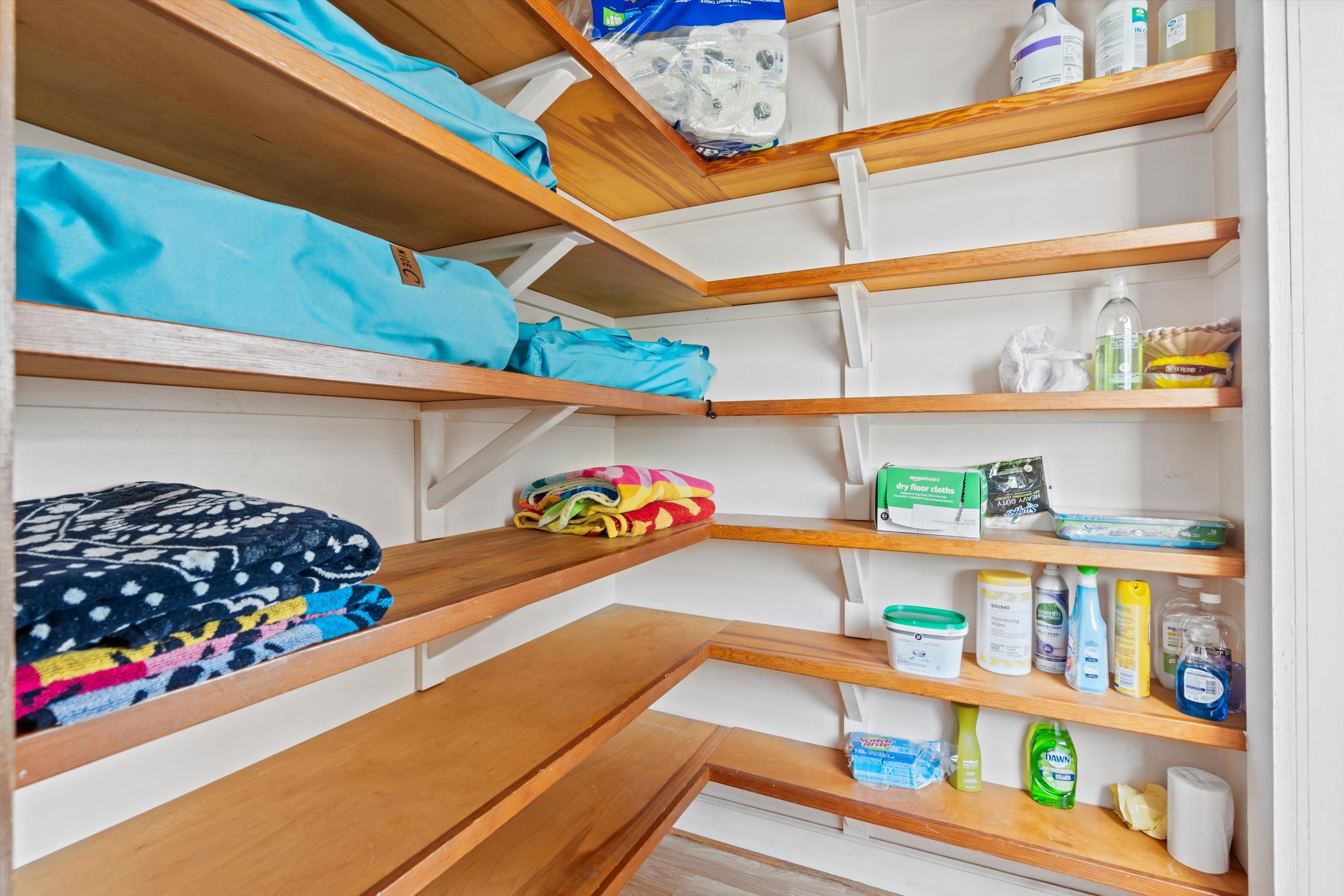 Image 14 of 37 For 33 Cincinnati Ave.