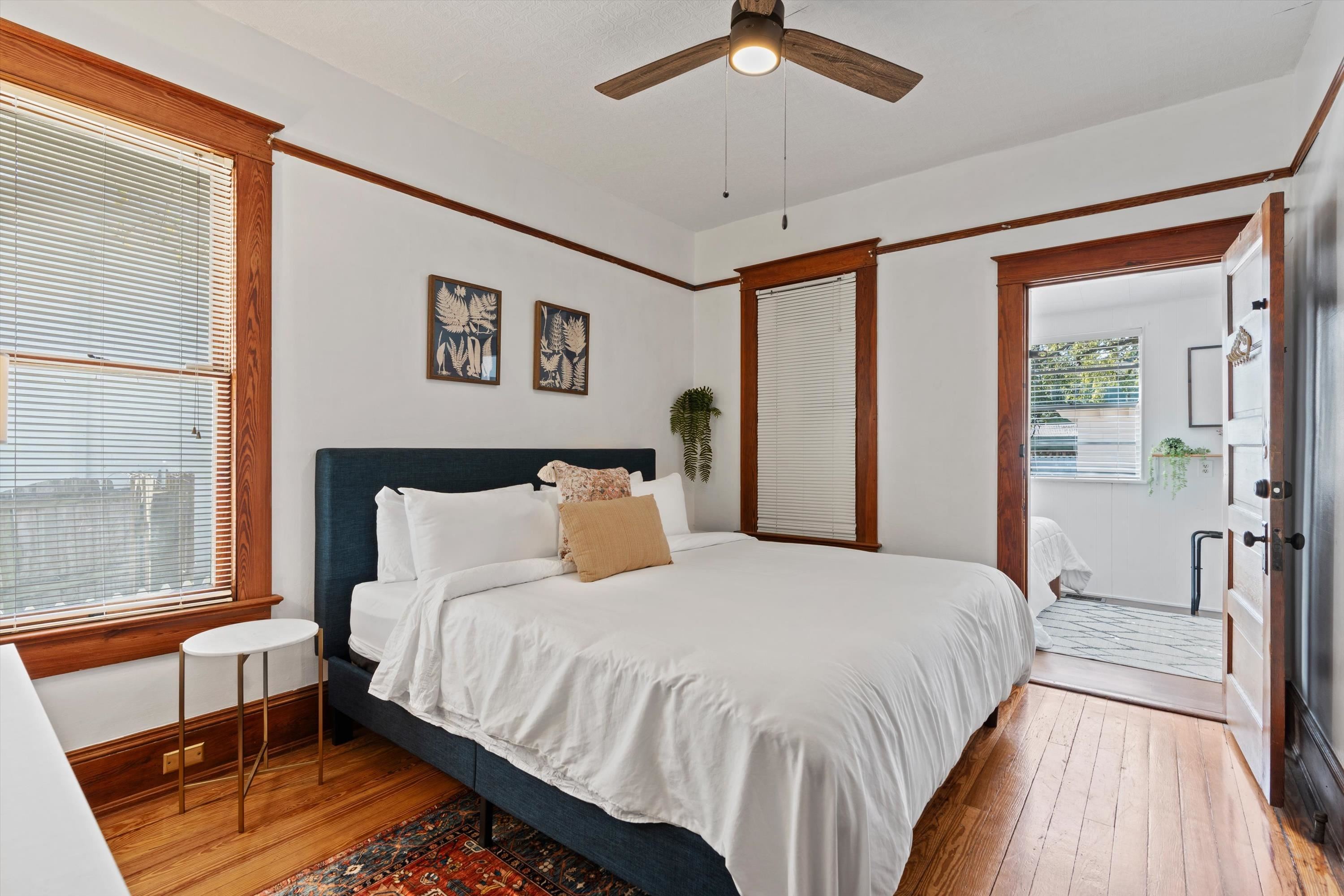 Image 23 of 37 For 33 Cincinnati Ave.