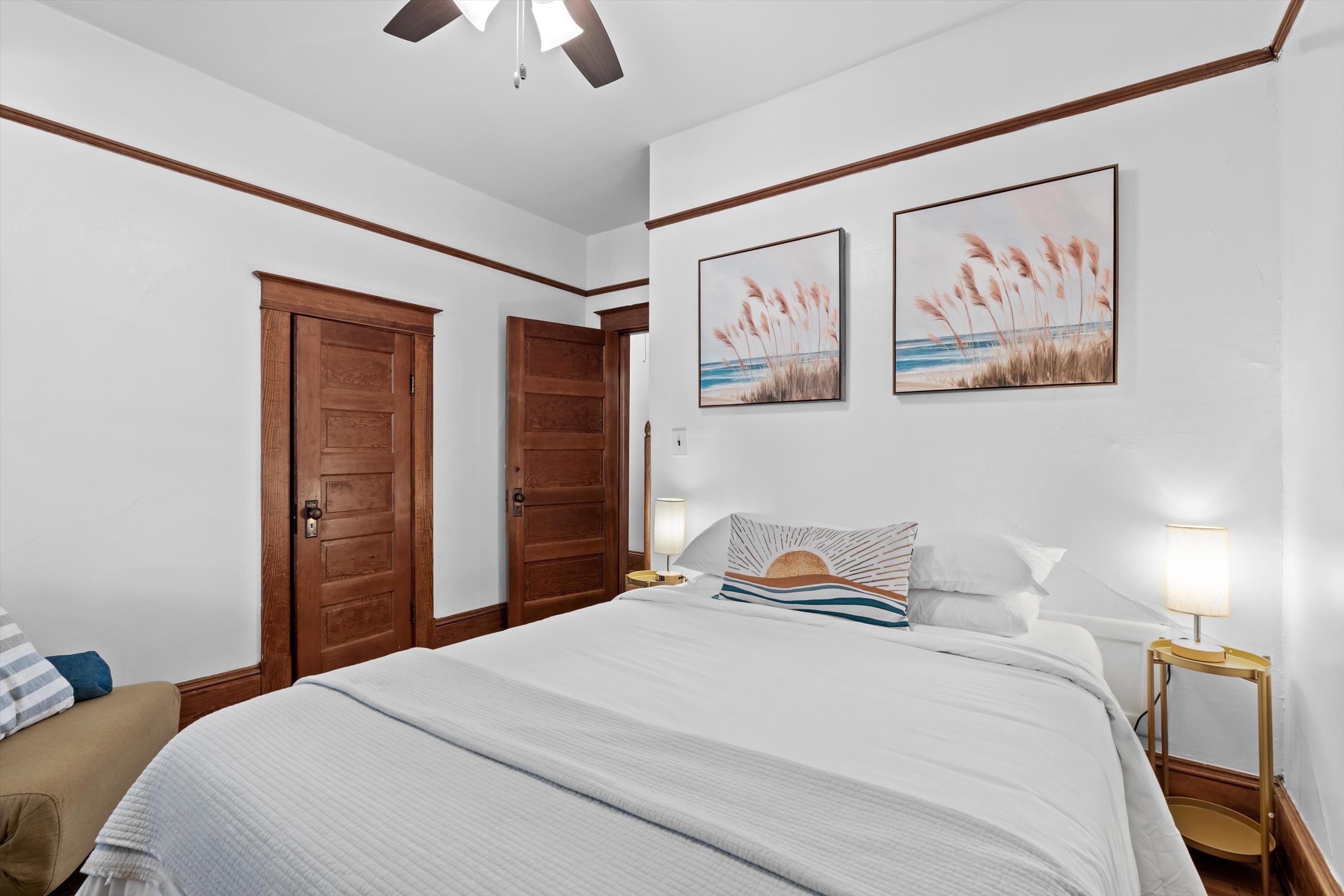 Image 27 of 37 For 33 Cincinnati Ave.