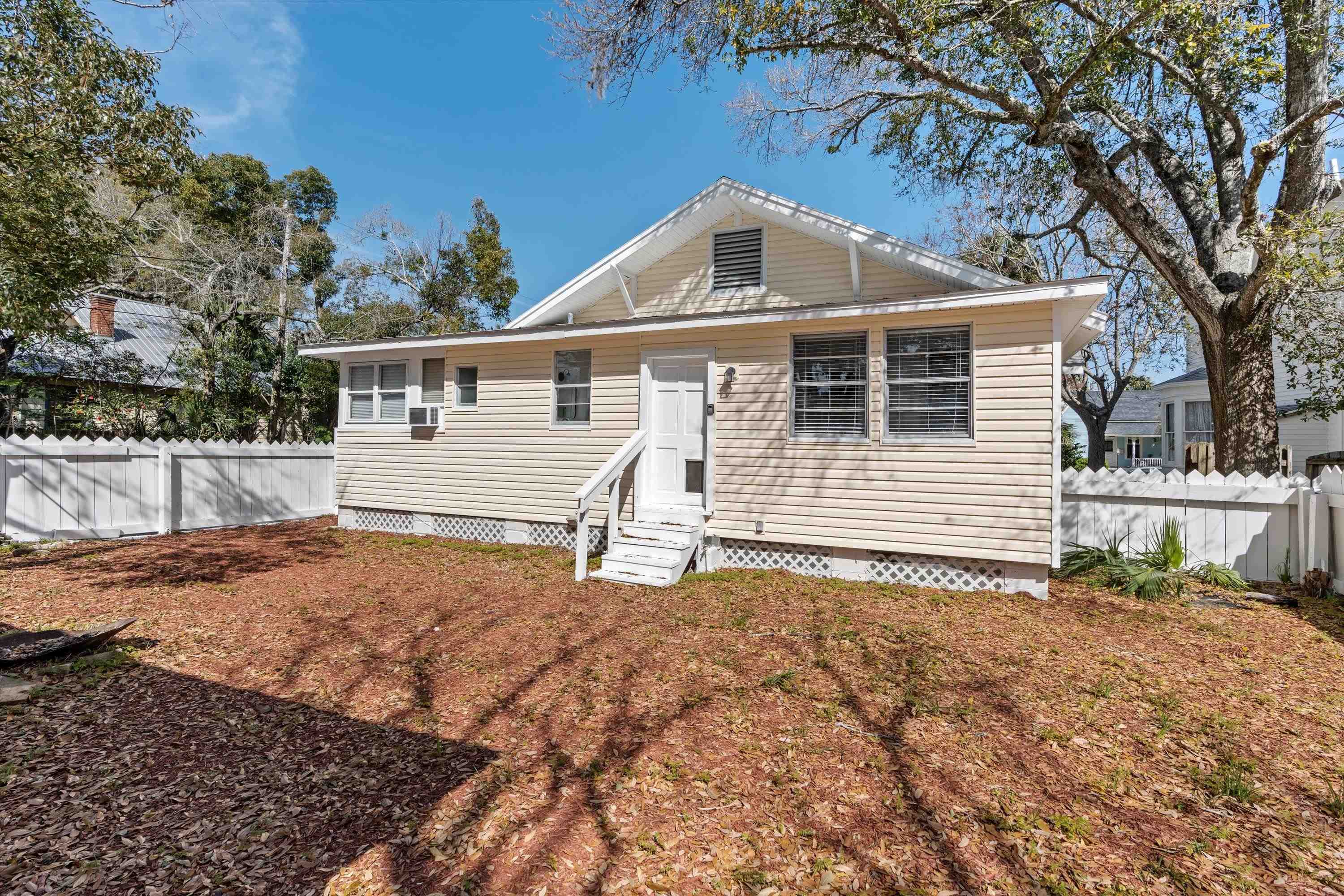 Image 32 of 37 For 33 Cincinnati Ave.