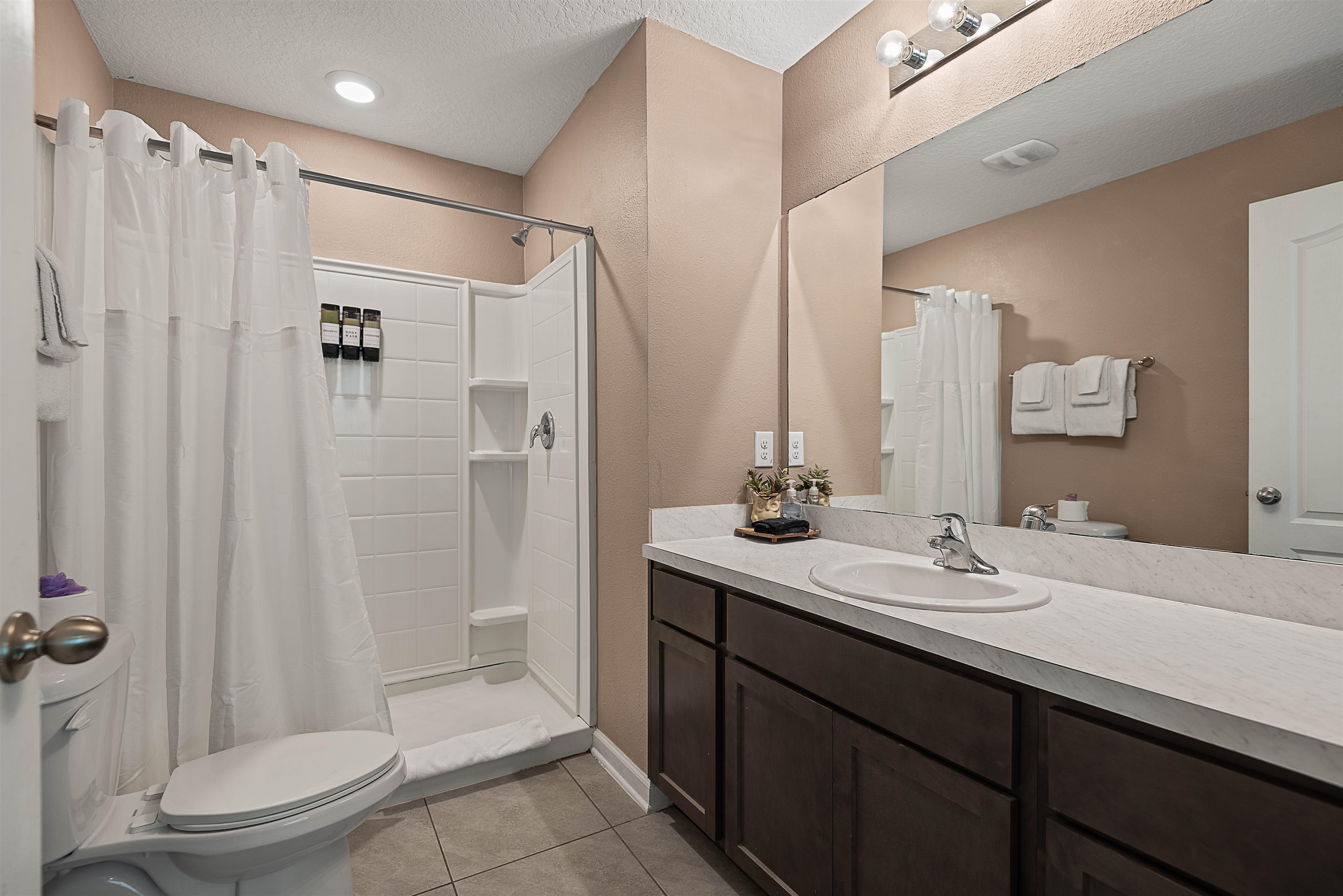 Image 13 of 37 For 877 Rotary Road