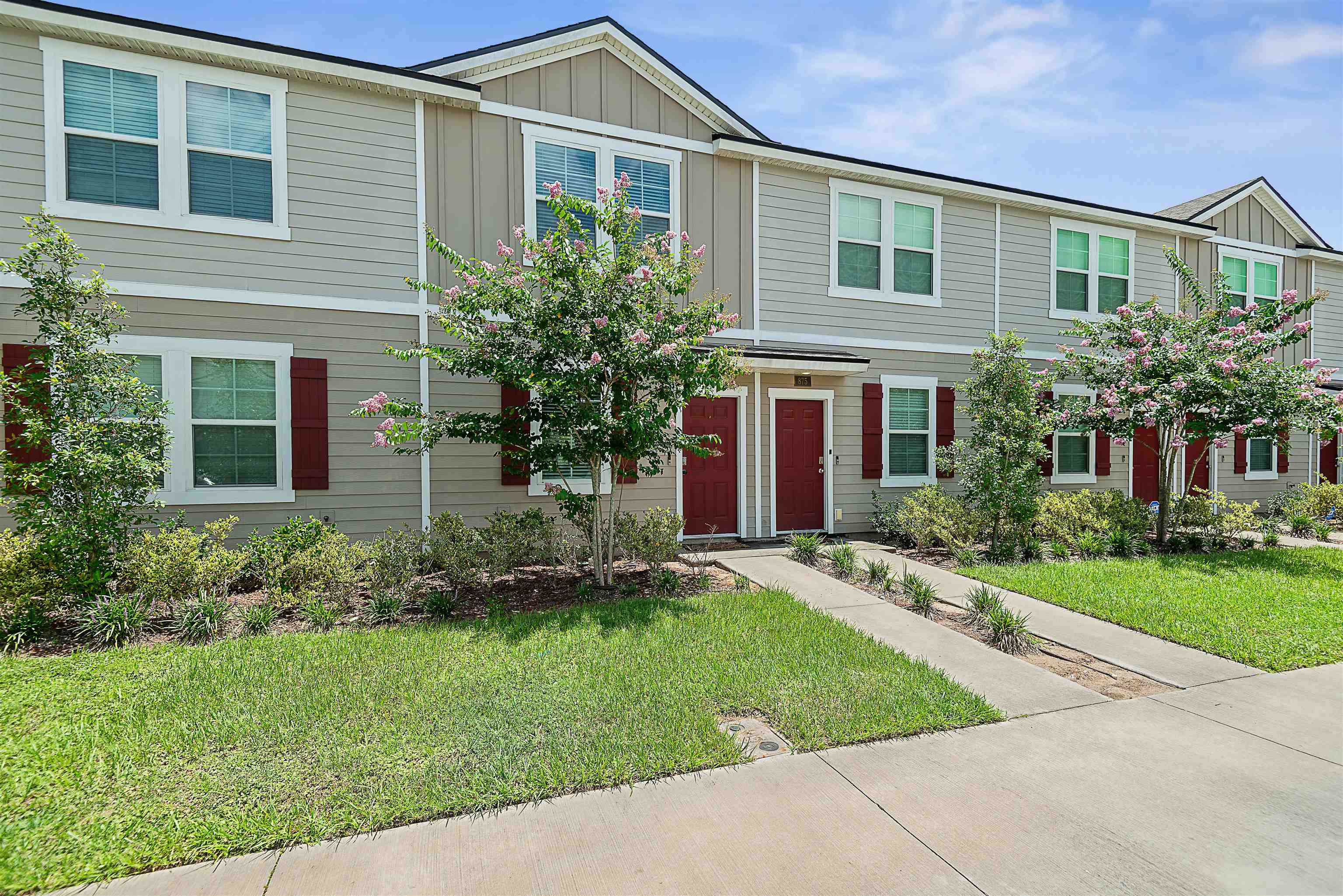 Image 22 of 37 For 877 Rotary Road