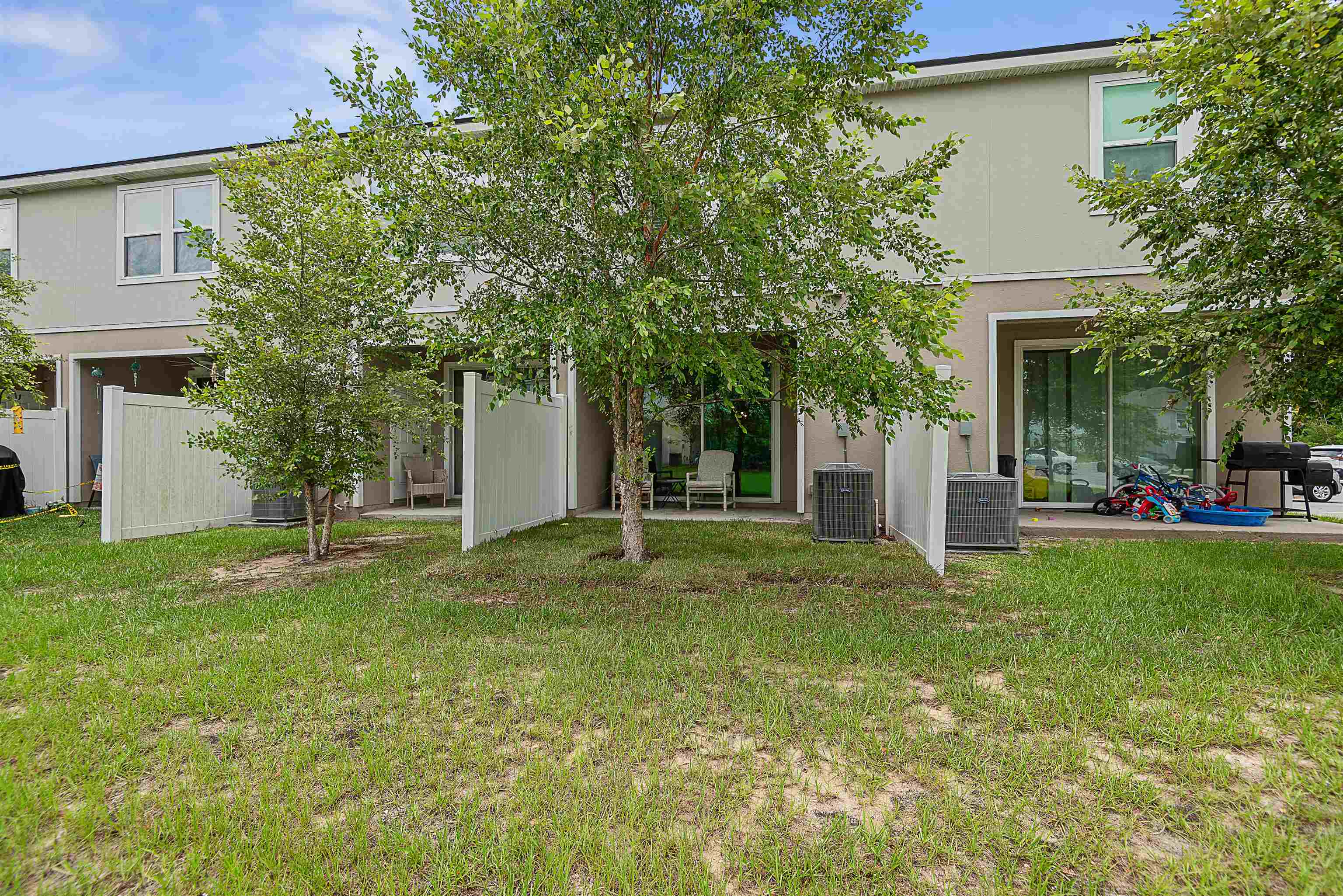 Image 35 of 37 For 877 Rotary Road