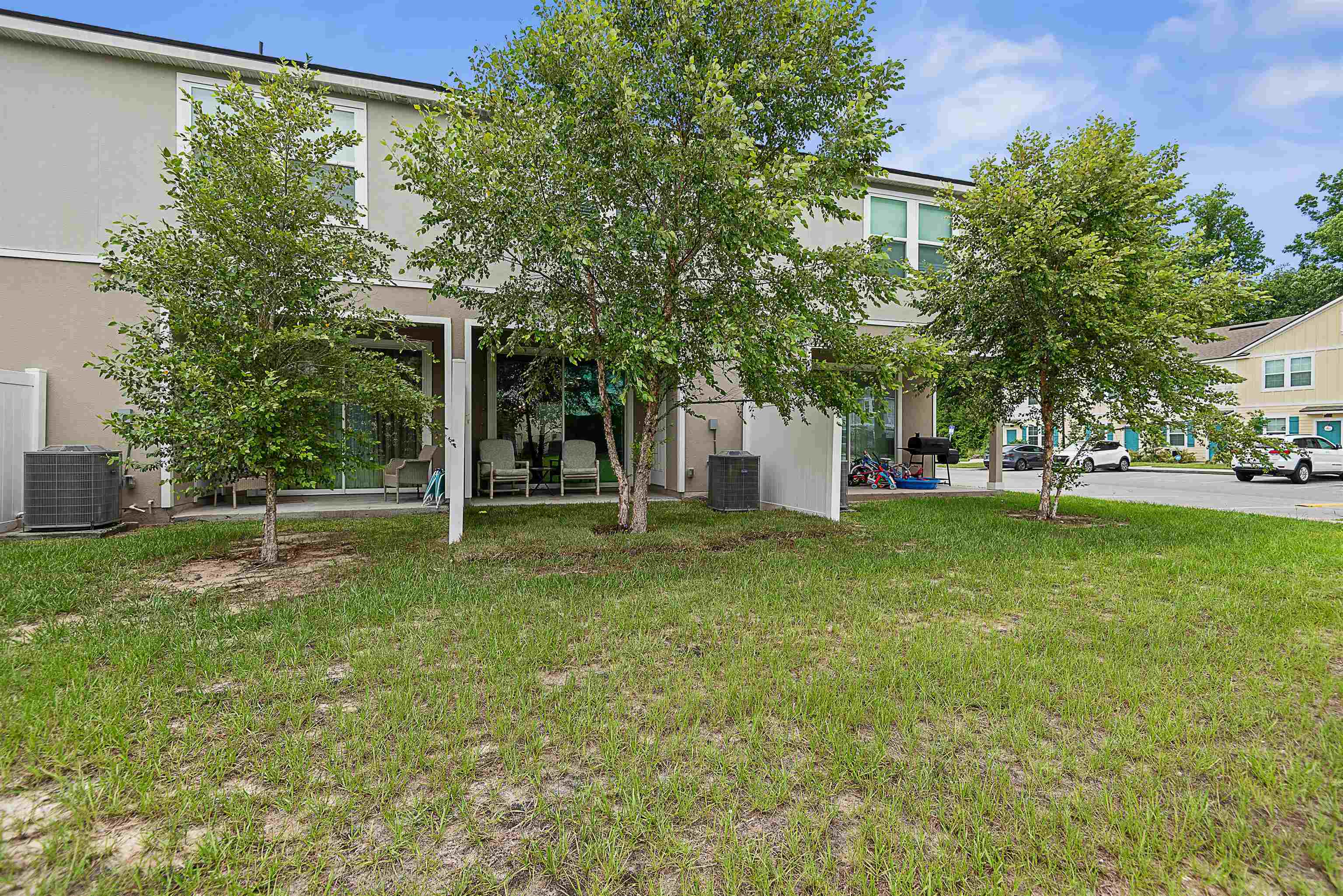 Image 36 of 37 For 877 Rotary Road