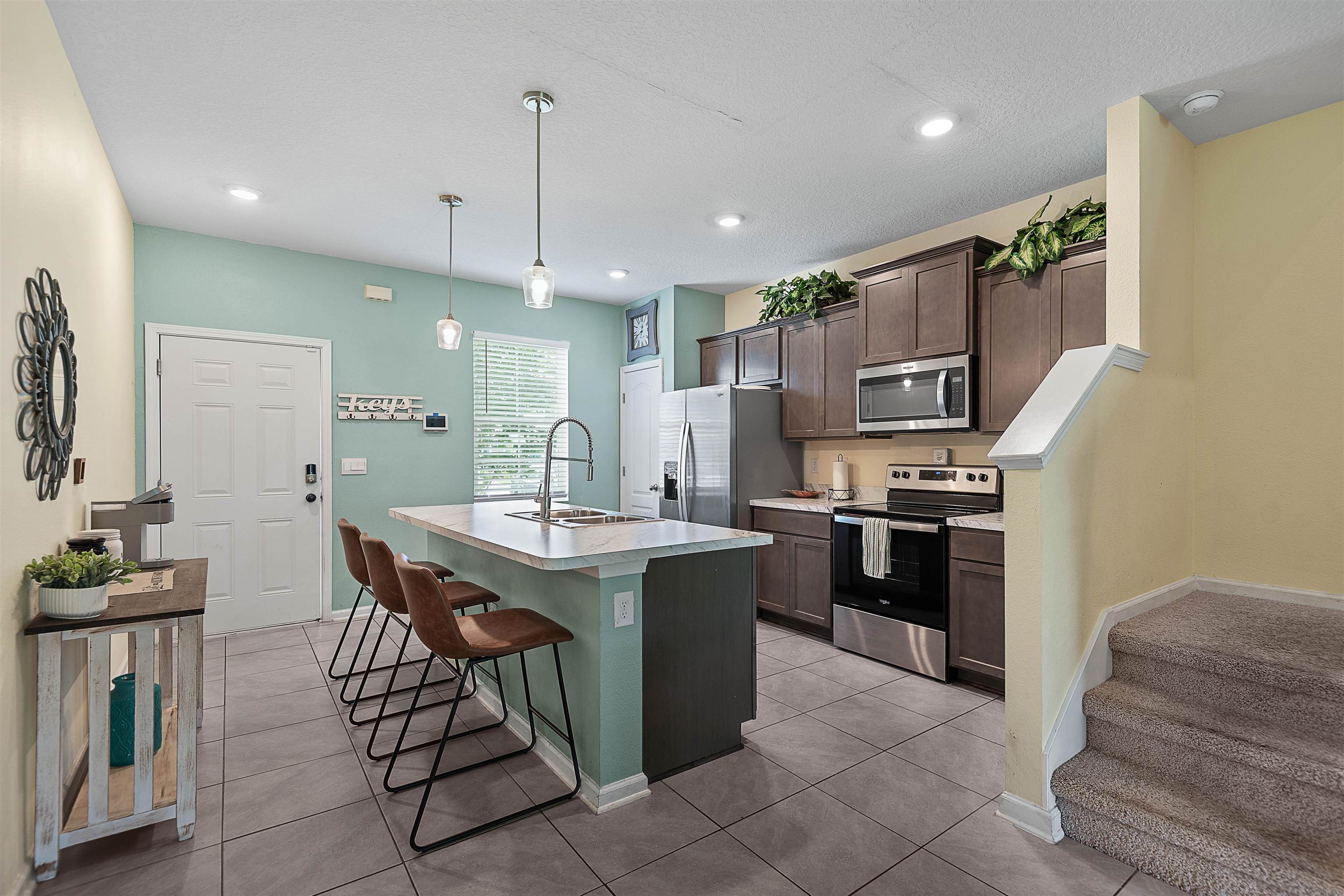 Image 9 of 37 For 877 Rotary Road