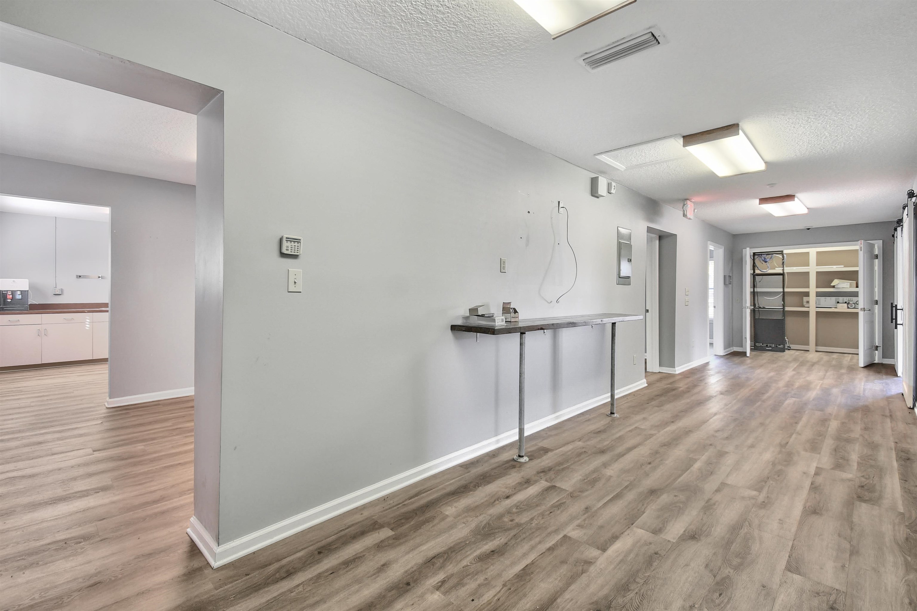 Image 7 of 11 For 2968 Rainbow Rd