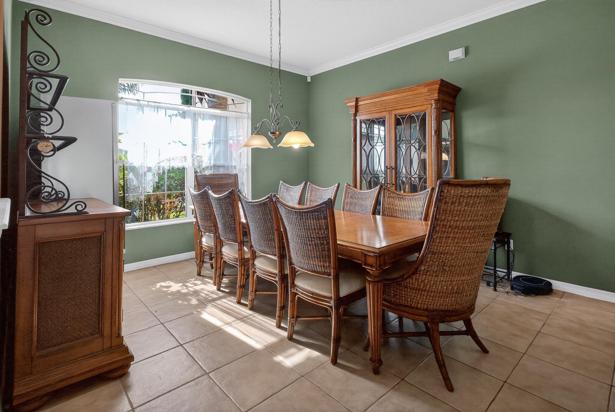 Image 14 of 50 For 18 Lewiston Ct