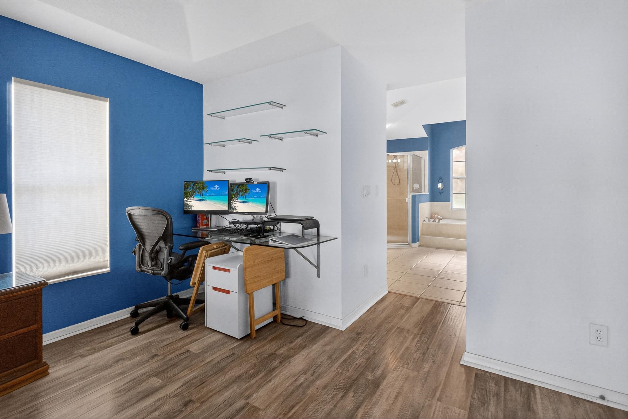 Image 20 of 50 For 18 Lewiston Ct